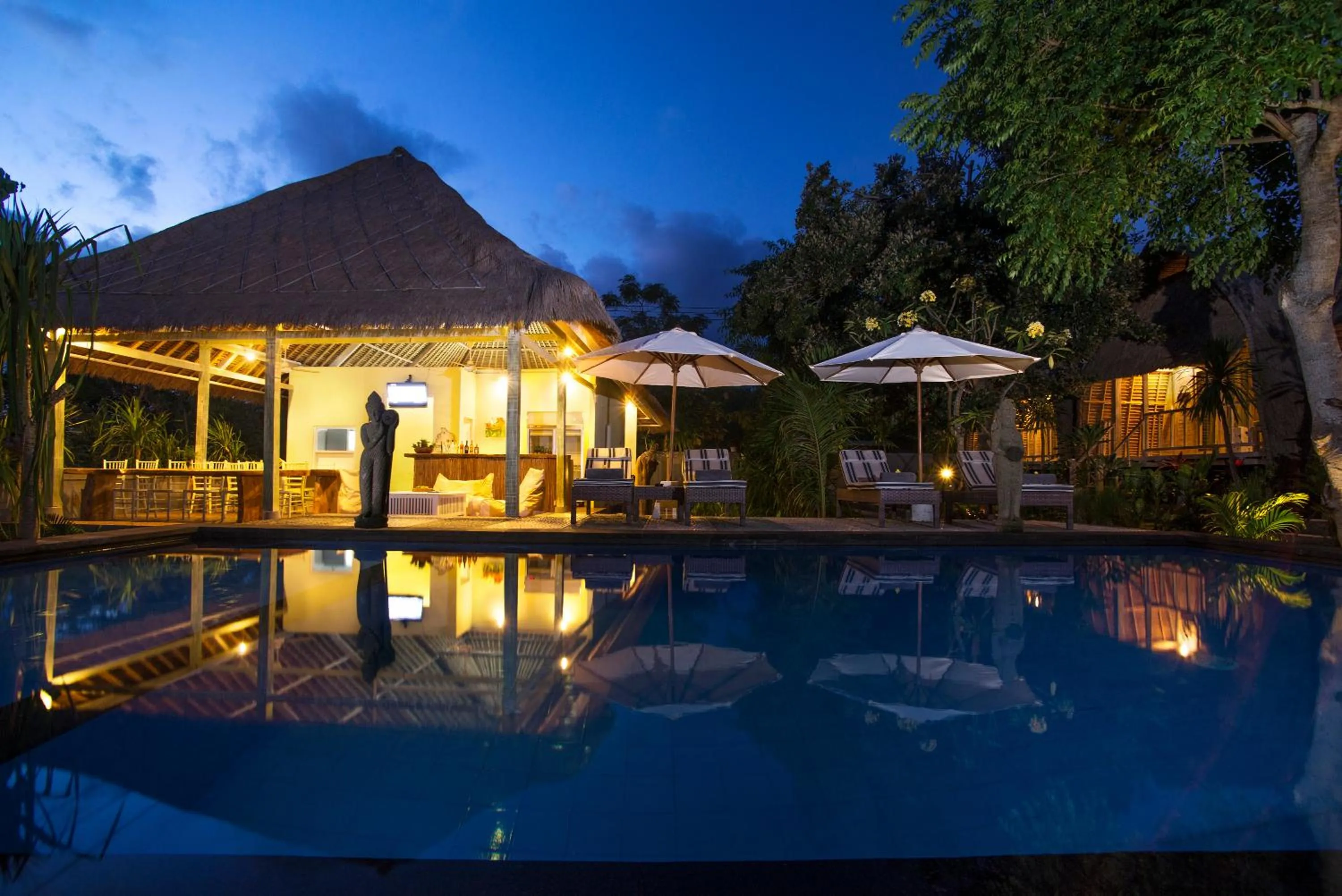 Night in Komodo Garden