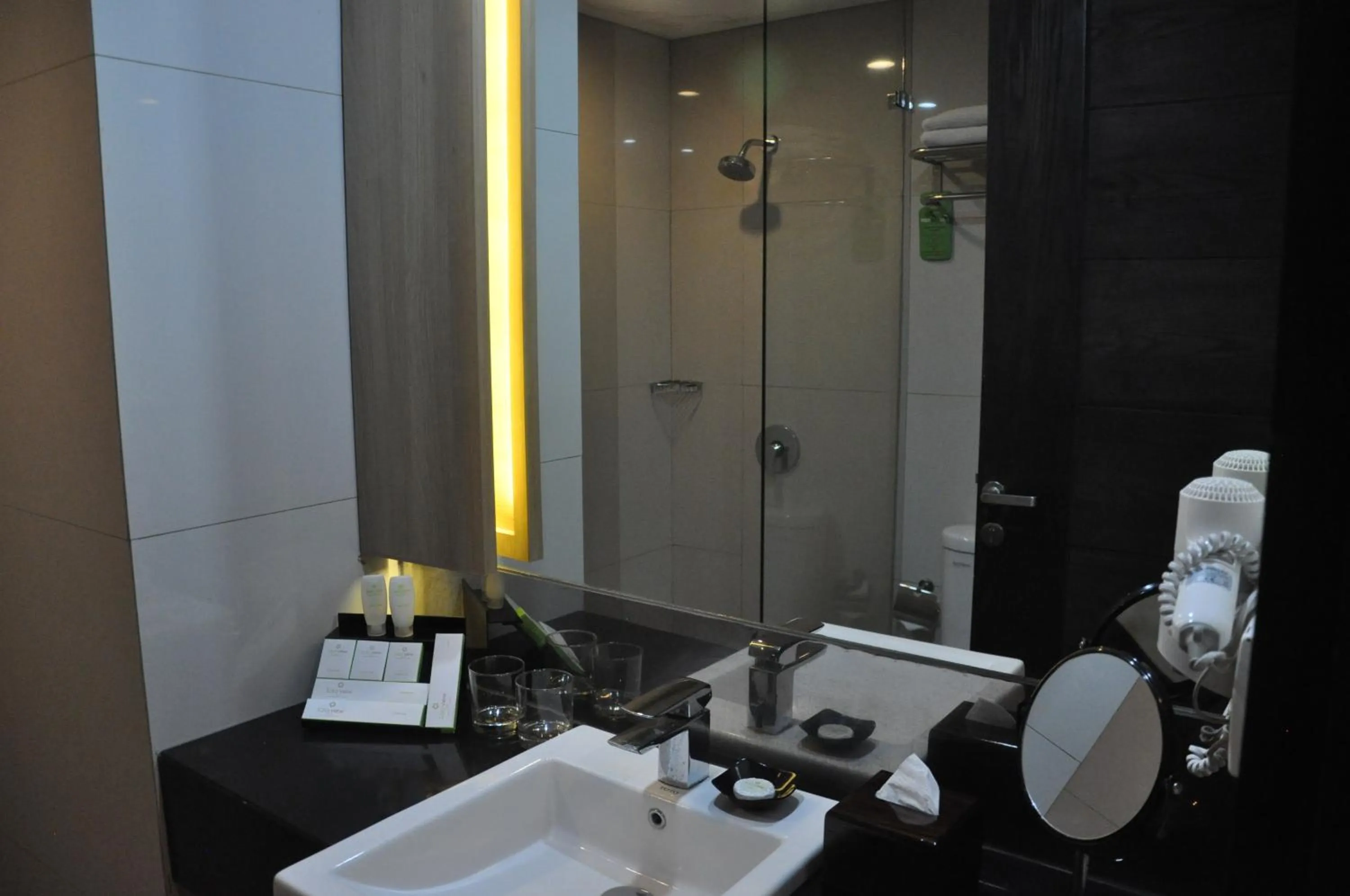 Bathroom in Sala View Hotel