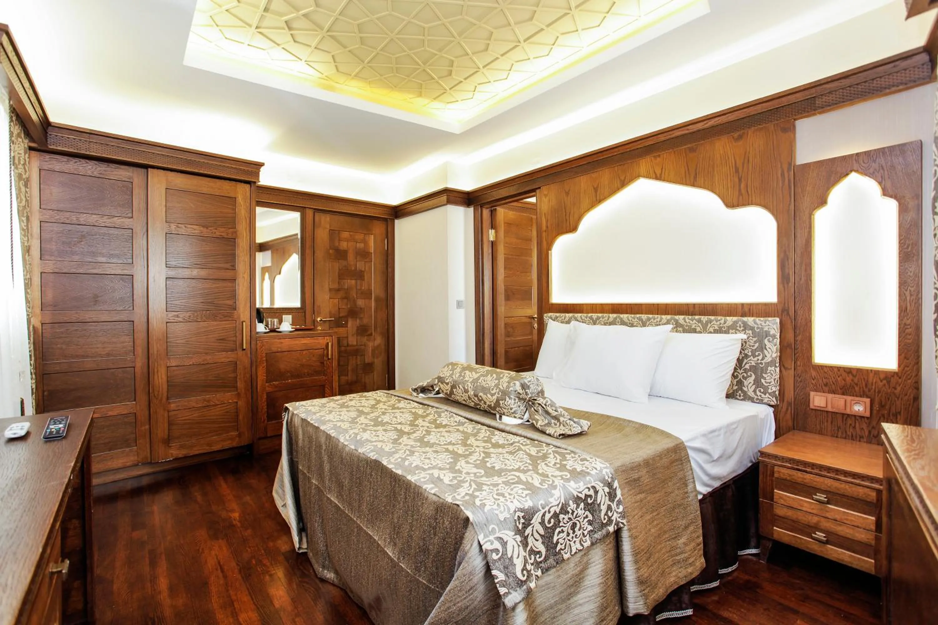 Bed in Kumluk Konak Hotel