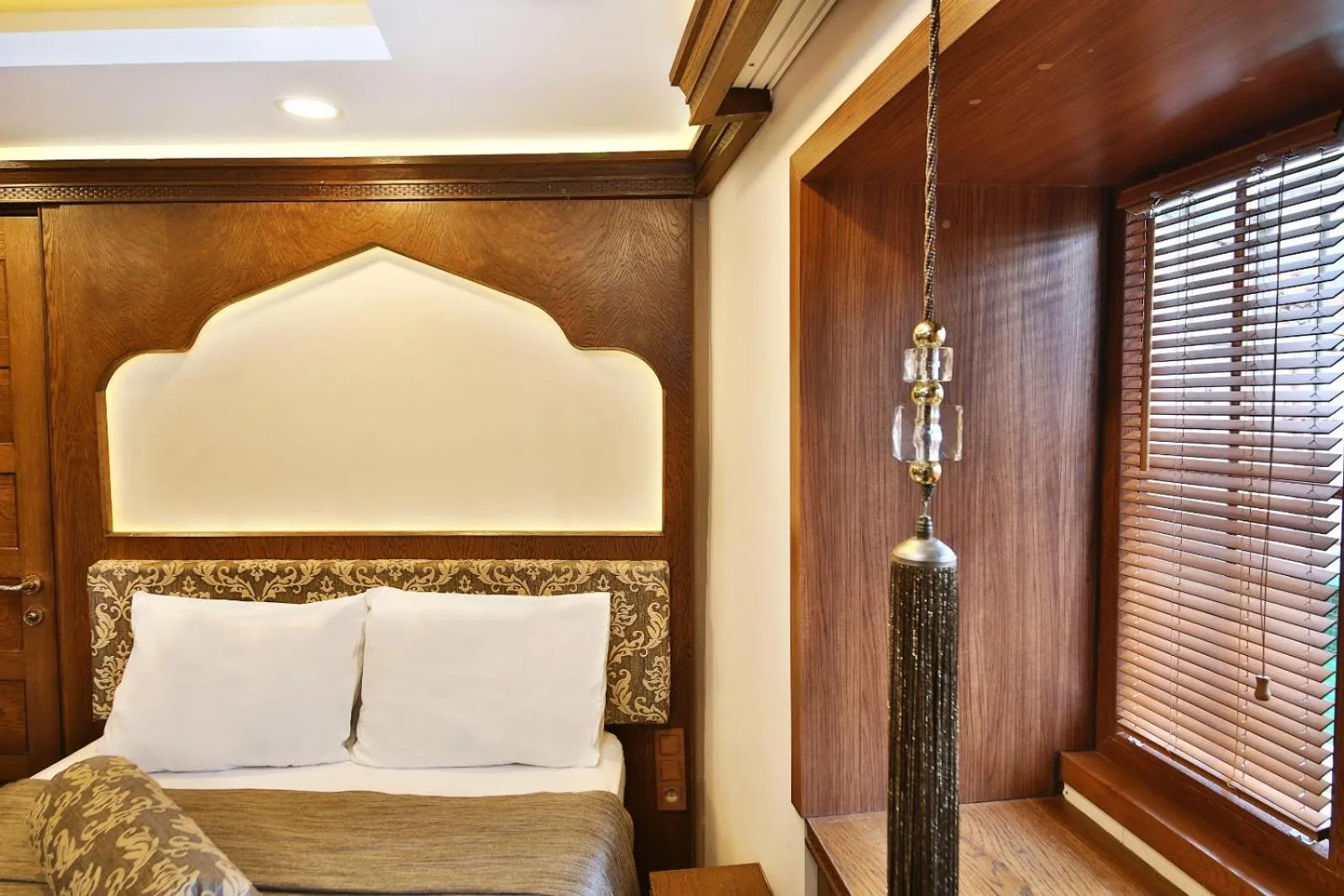 Bed in Kumluk Konak Hotel
