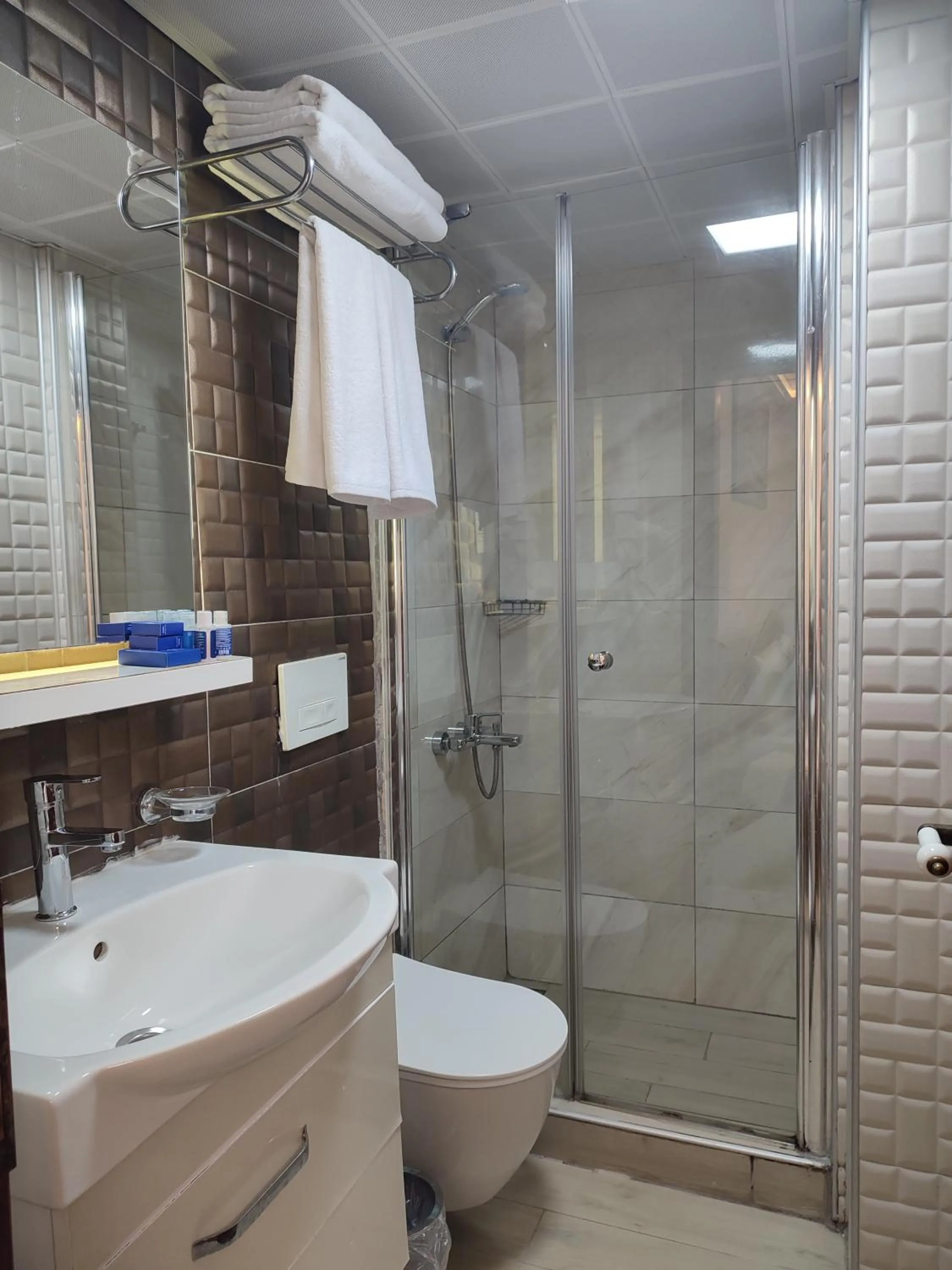 Bathroom in İskelem Otel