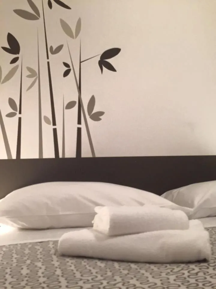 Decorative detail, Bed in Low Cost Ferrara