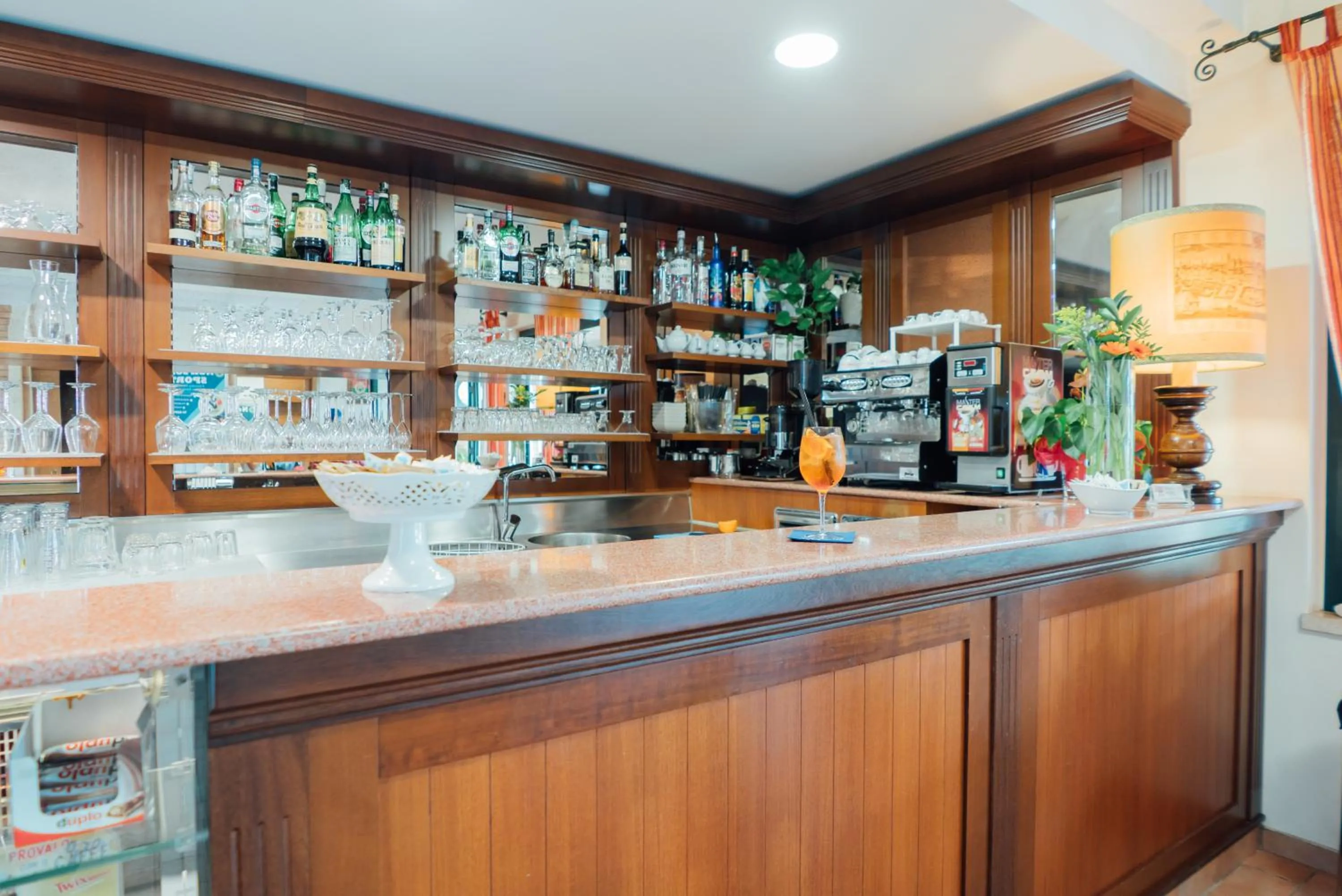 Lounge or bar in Country Club Sport