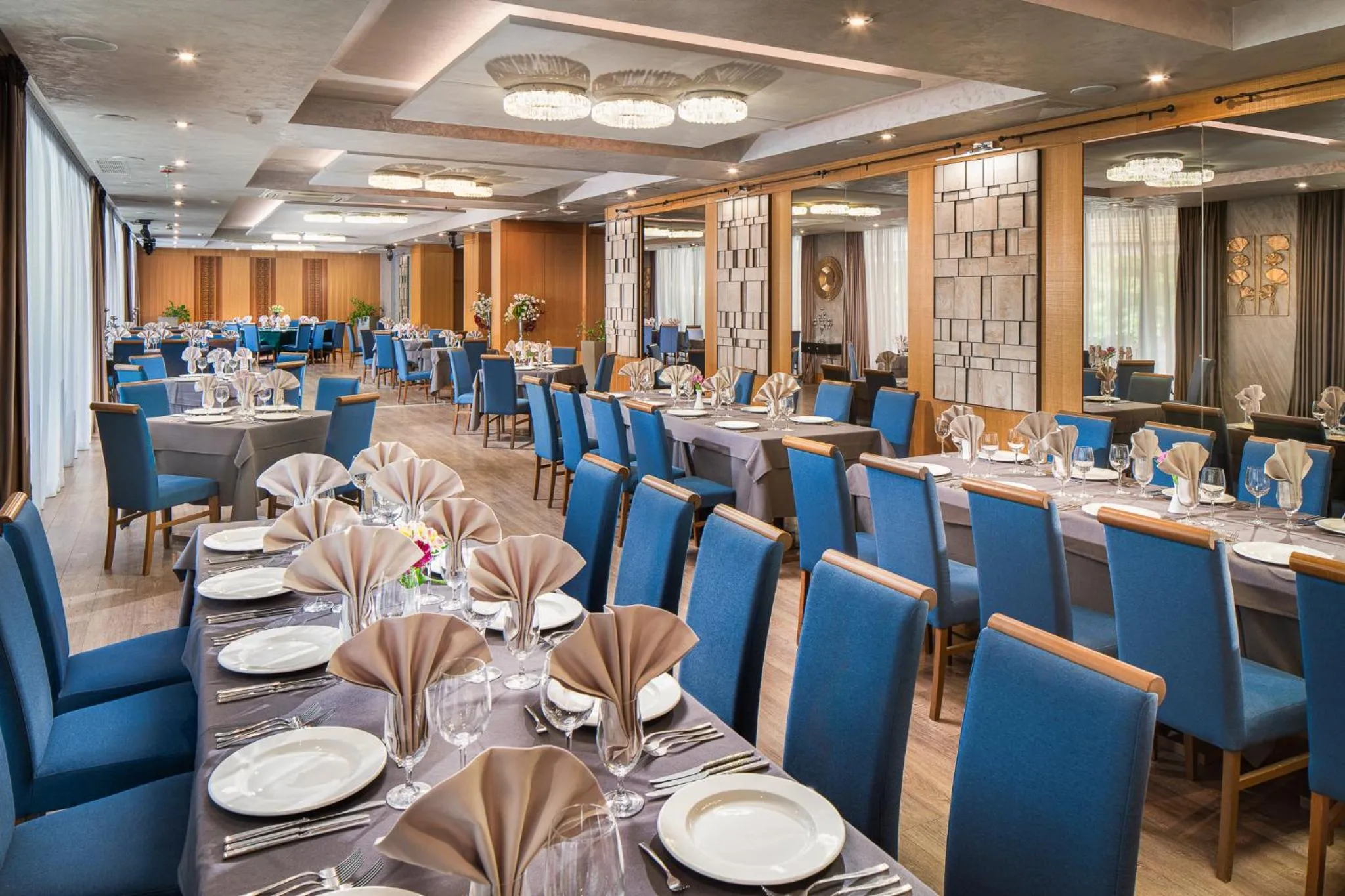 Restaurant/places to eat in Landmark Creek Hotel Plovdiv