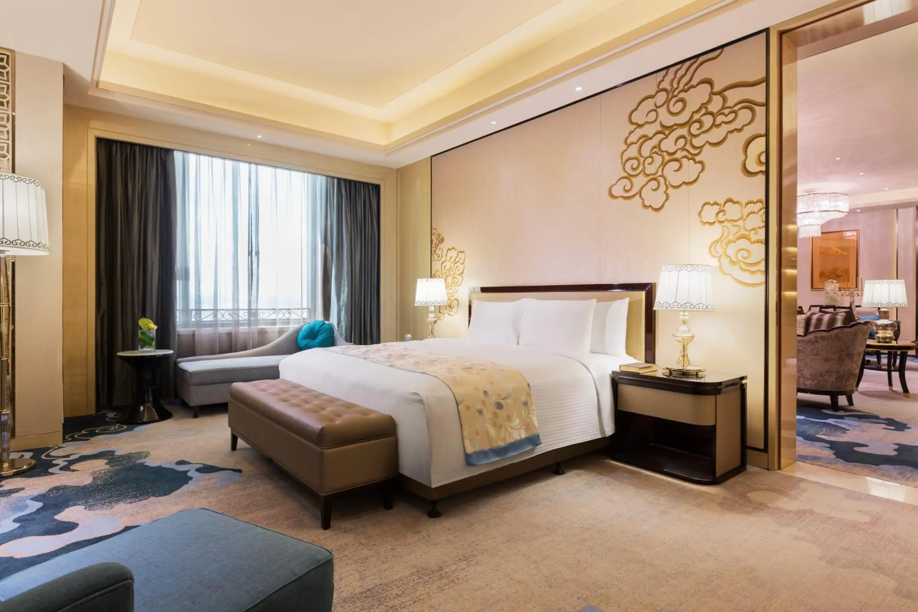 Chairman Suite in Wanda Realm Chifeng Hotel Chairman Suite in Wanda Realm Chifeng Hotel