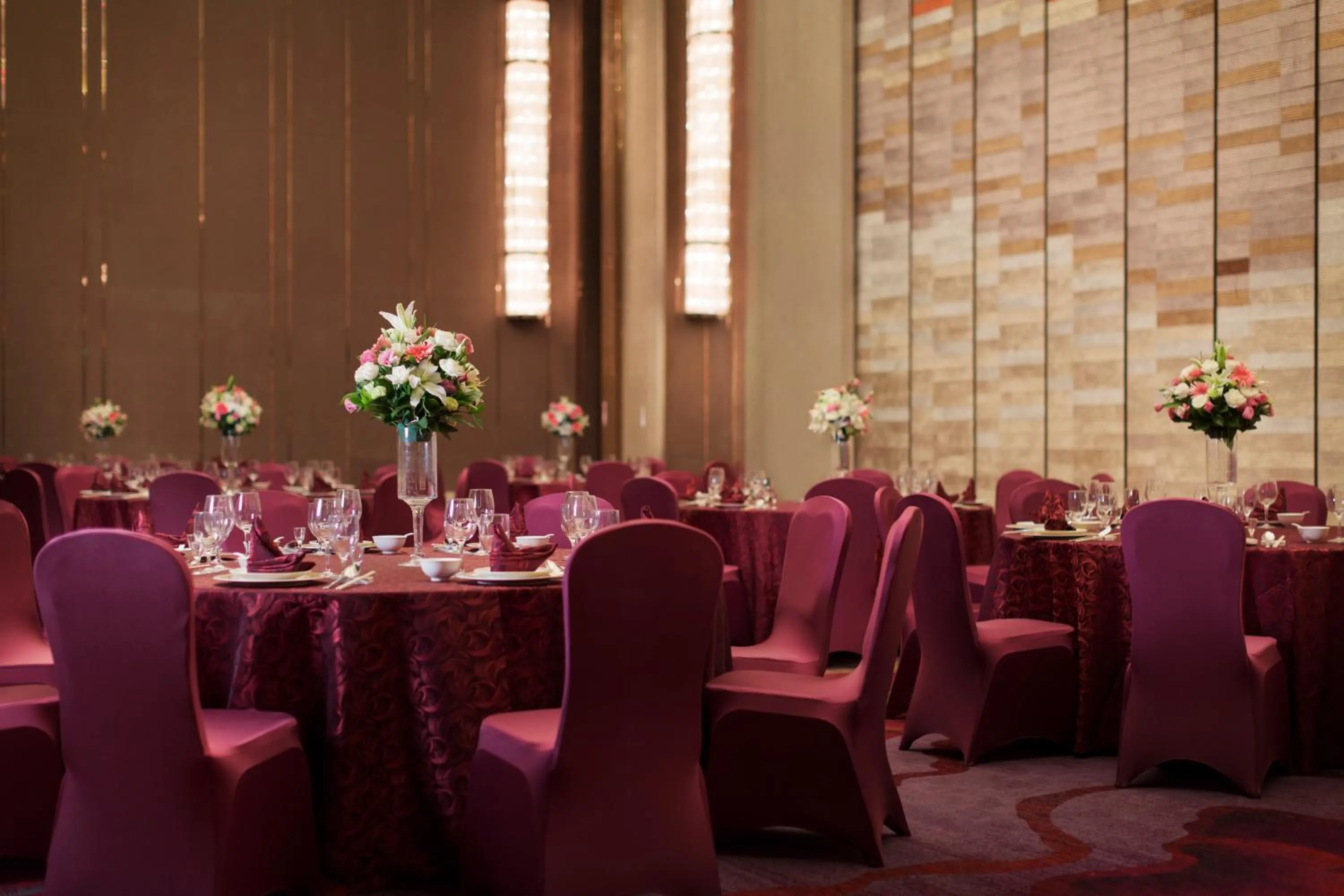 Banquet/Function facilities in Wanda Realm Chifeng Hotel