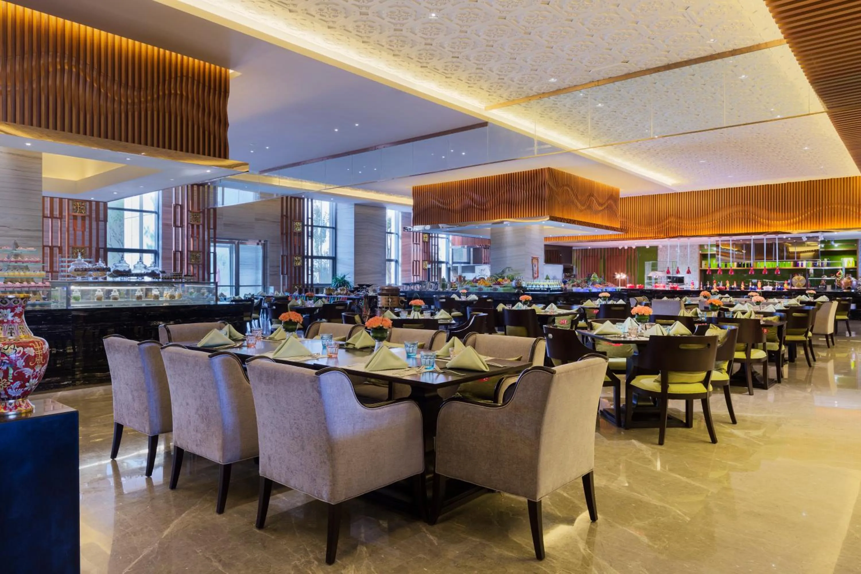 Restaurant/places to eat in Wanda Realm Chifeng Hotel