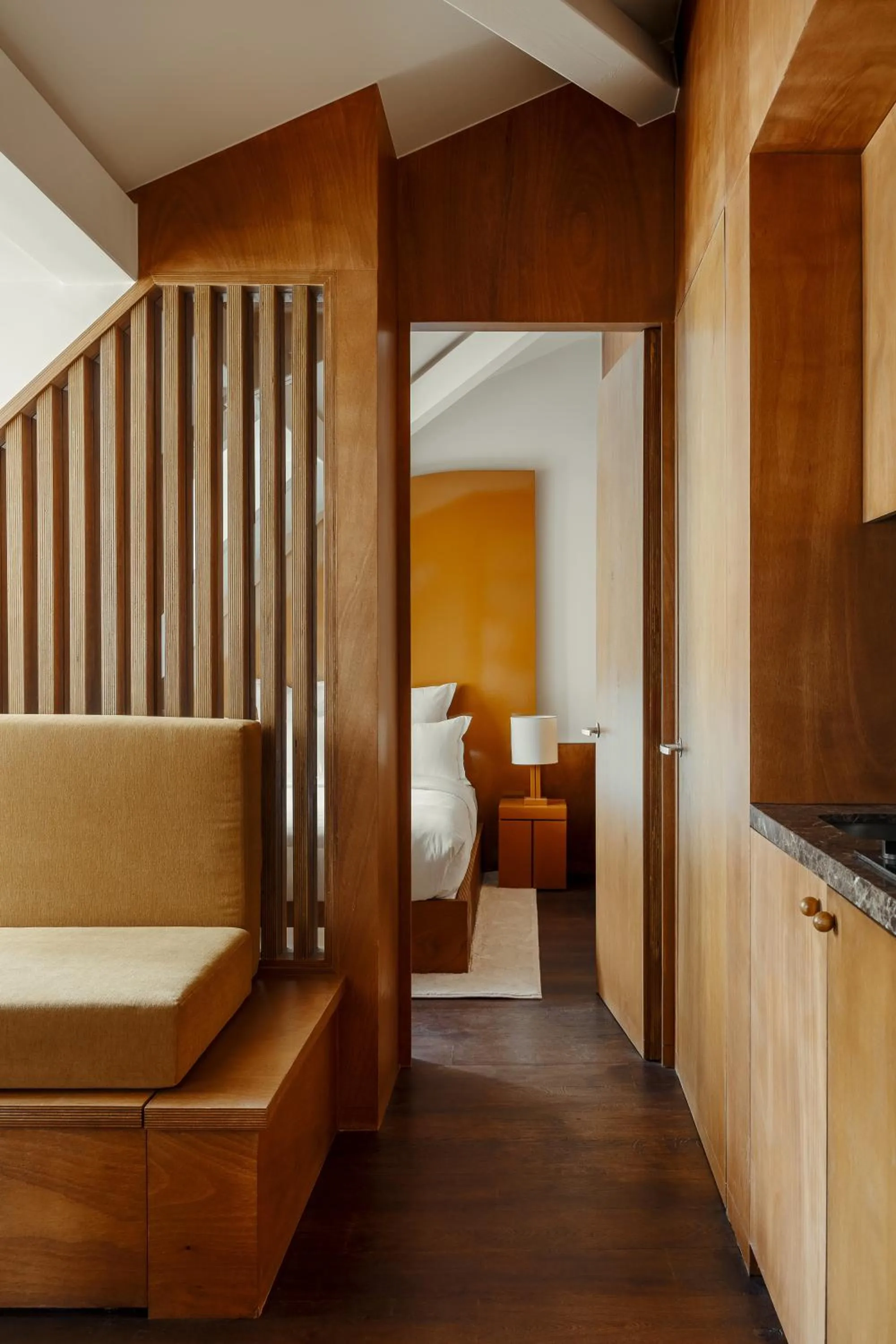 Living room, Bed in Edgar Suites - Bouchardon