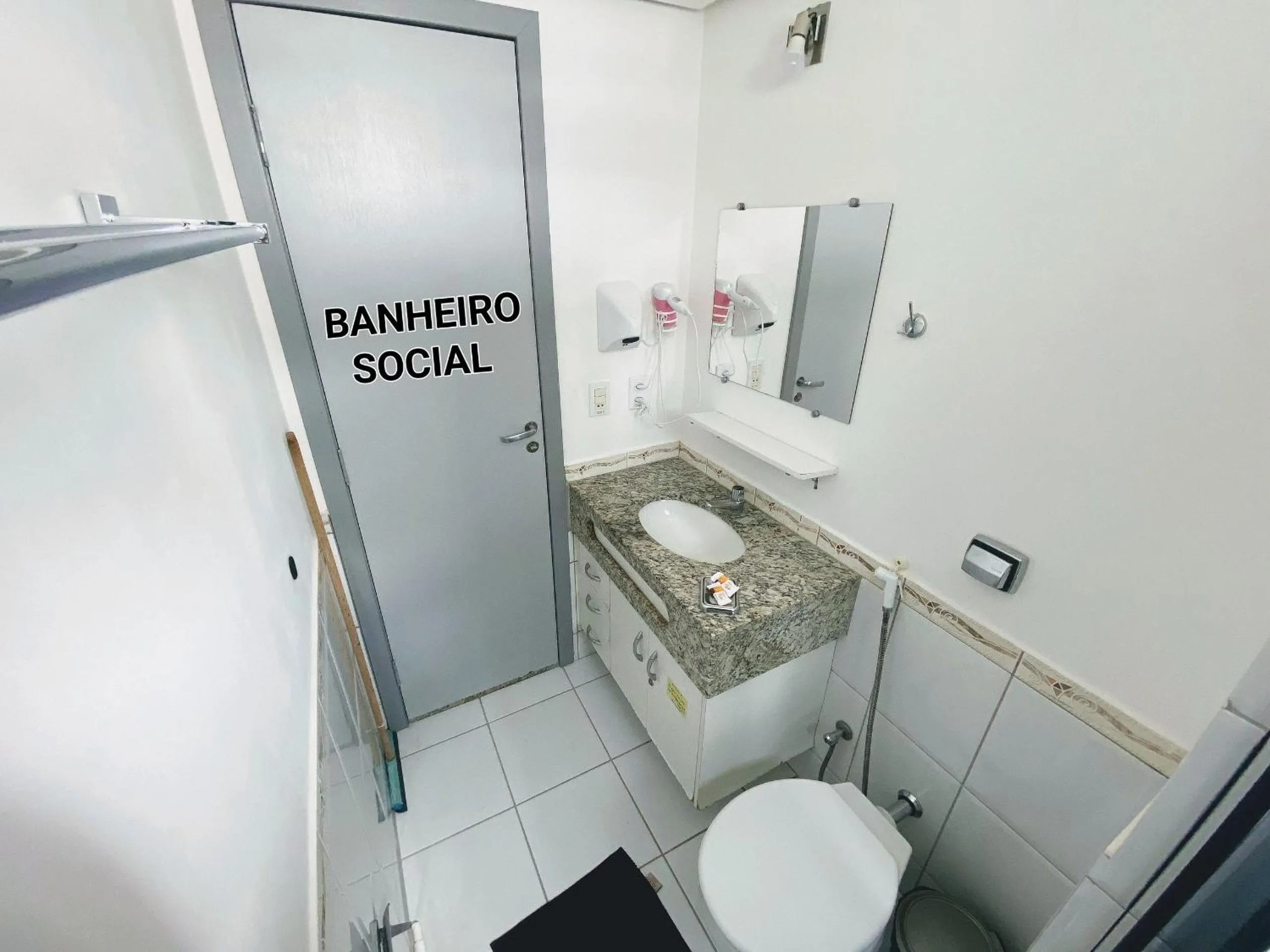 Toilet in Rio Quente GO Apto 7 Pessoas 2 Qtos