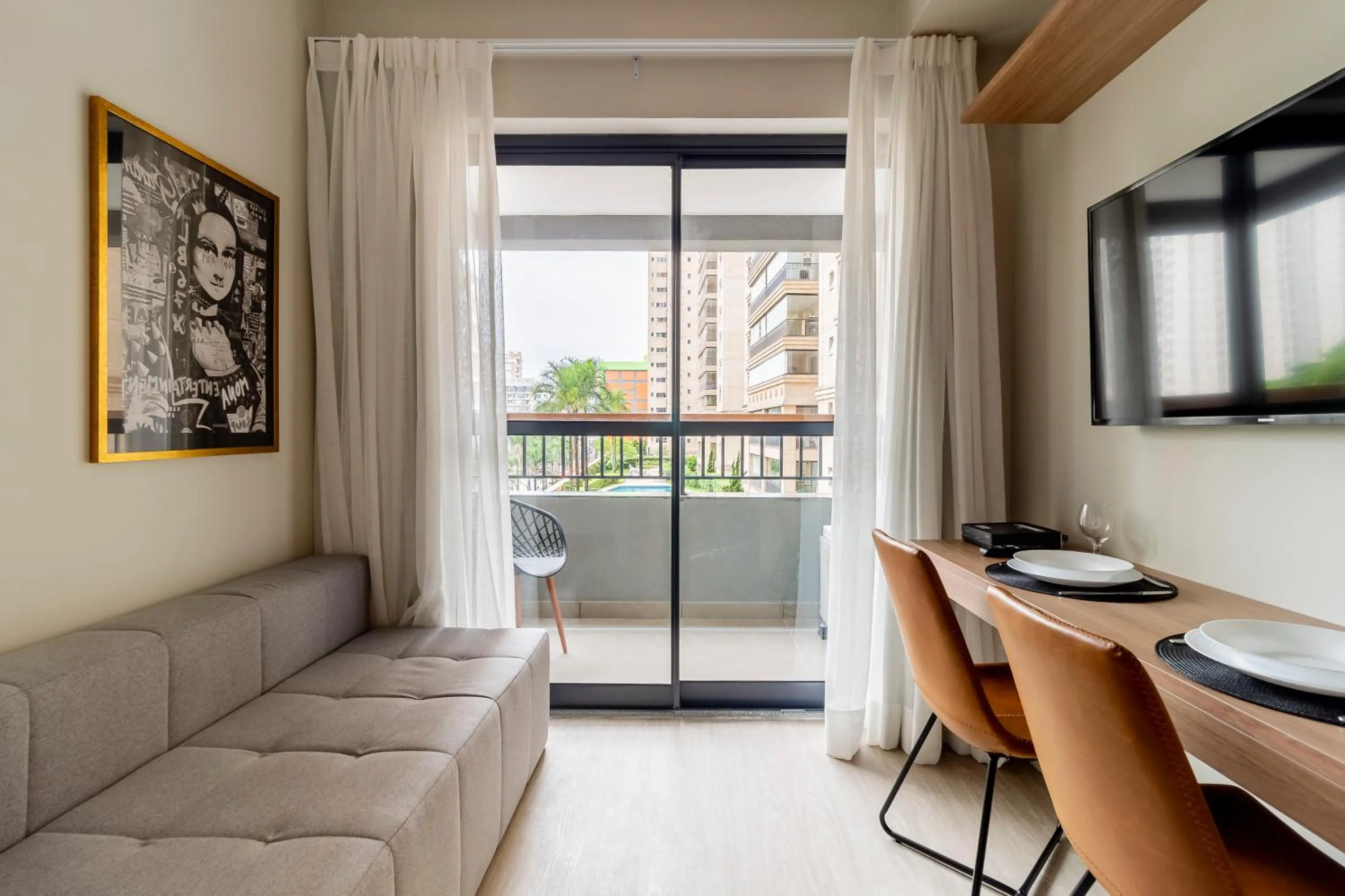 Day in Charlie Uwin Brooklin