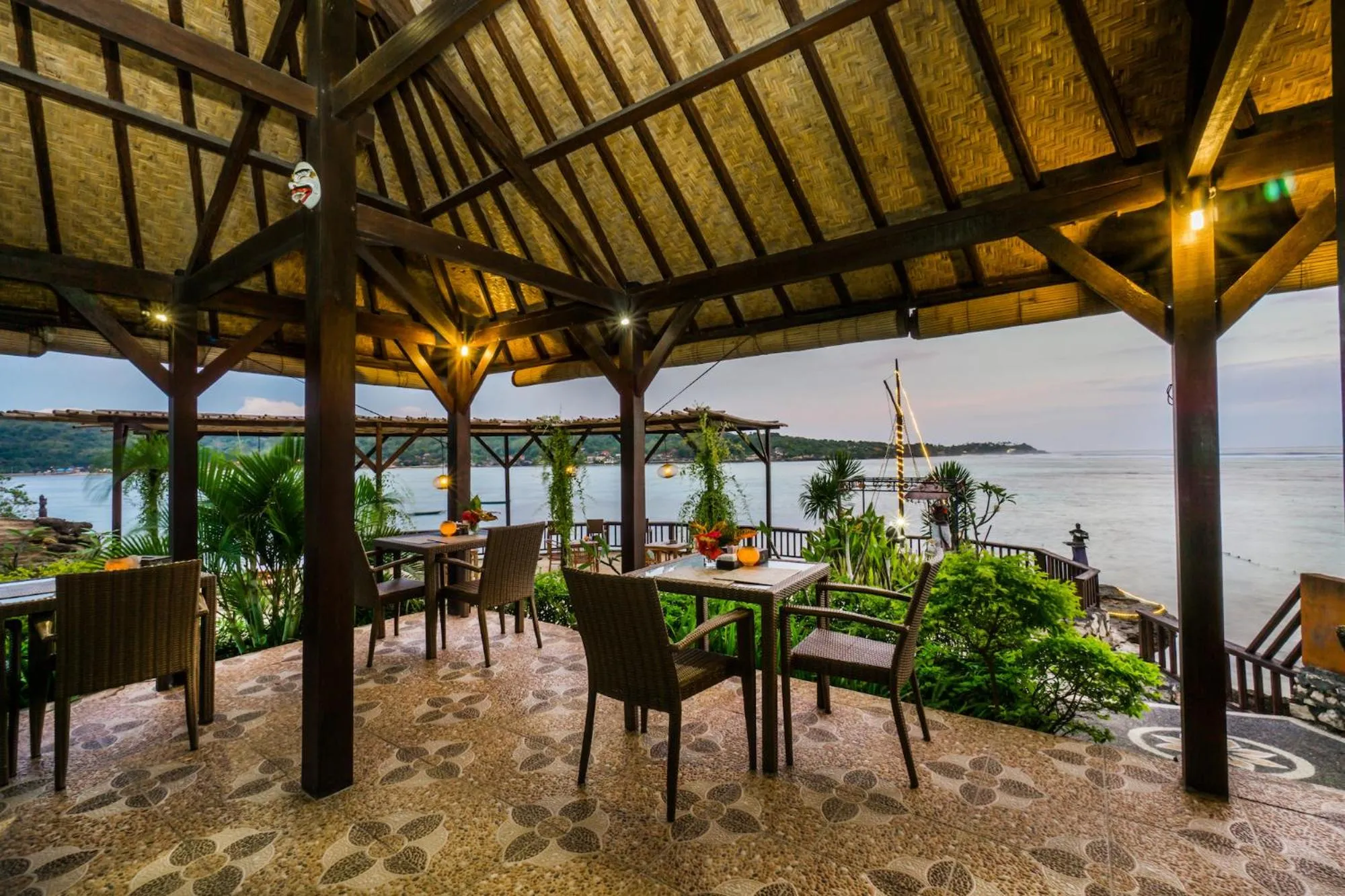 Restaurant/places to eat in Laguna Reef Huts