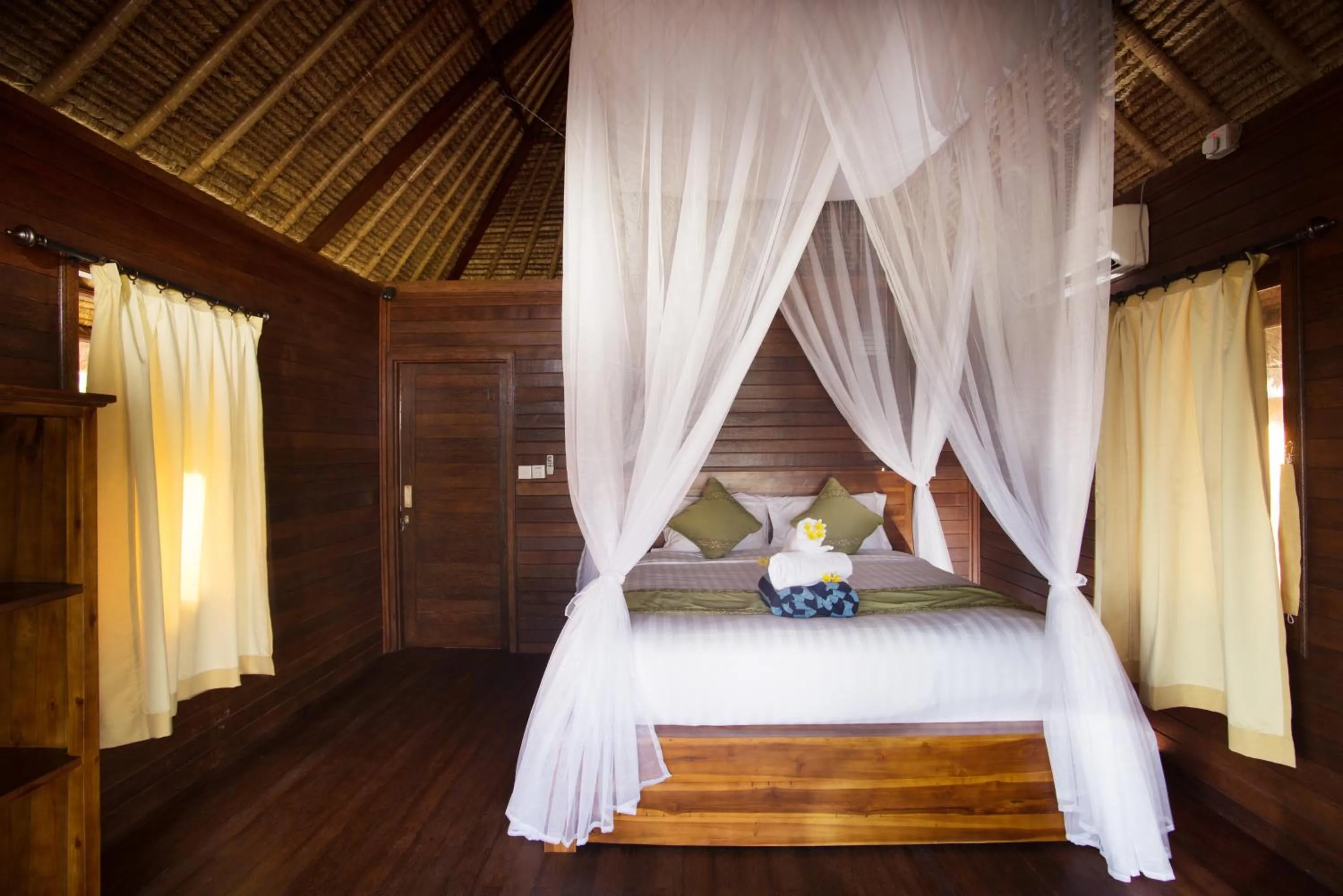 Bedroom, Bed in Laguna Reef Huts