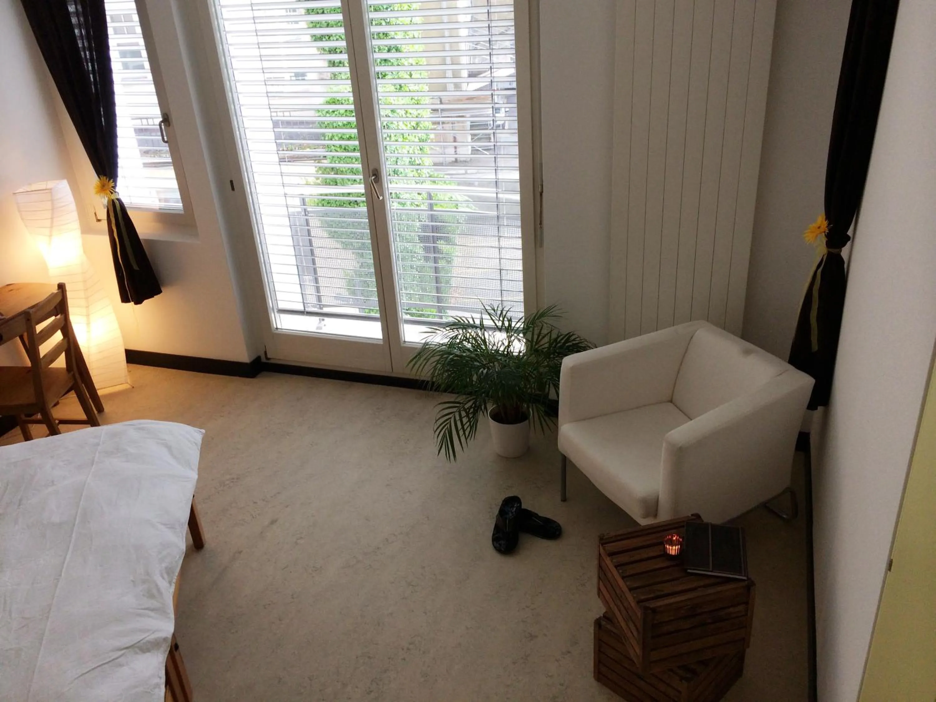 Decorative detail, Bed in B&B im Herzen von Biel