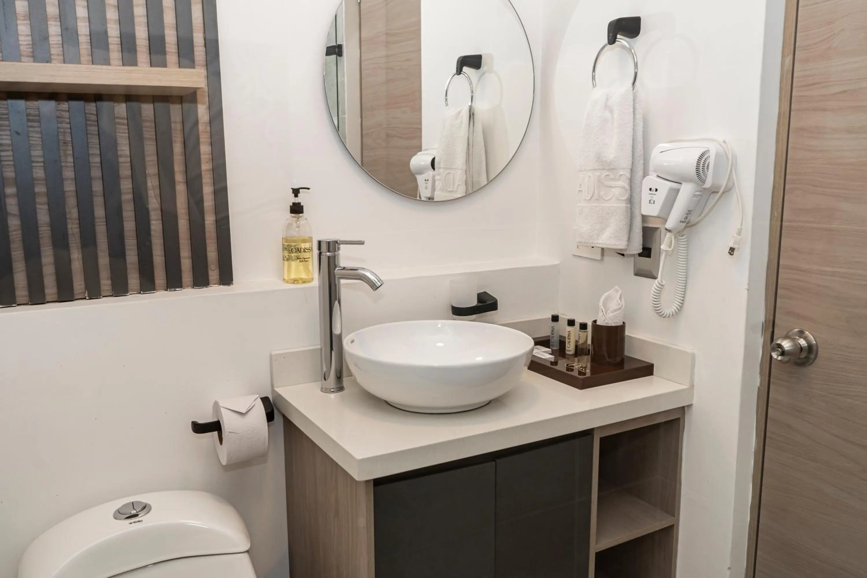 Bathroom in Luxury Apartments Prana By Cadissa