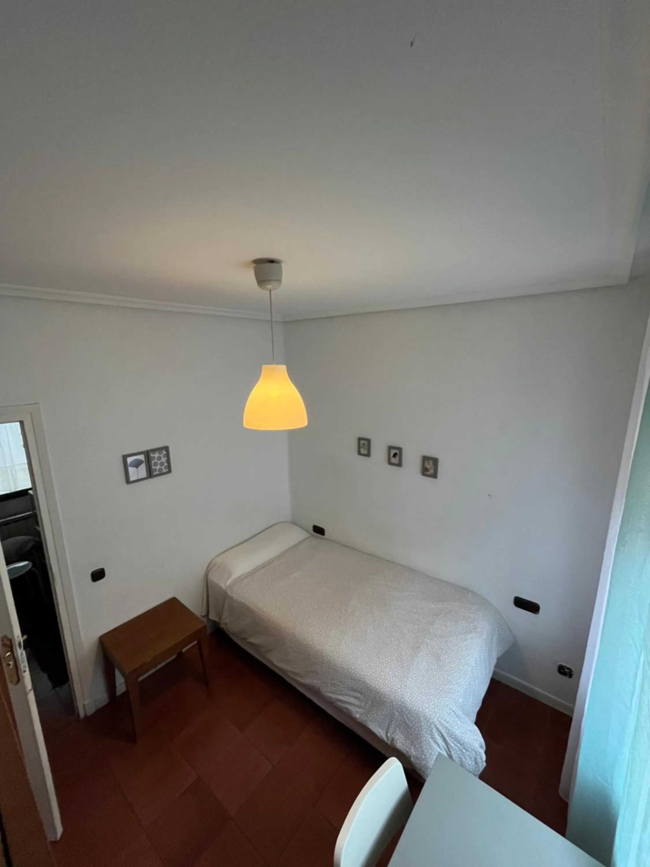 Bed in Roomin Hostel