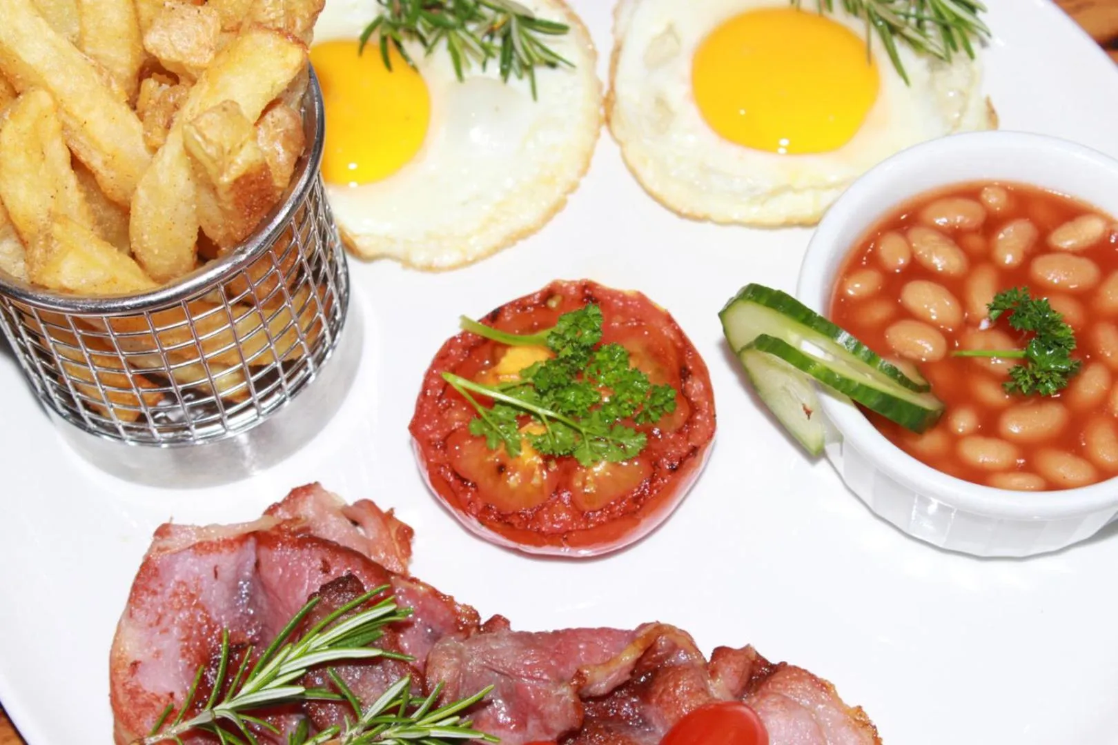 Breakfast in First Group Magalies Park