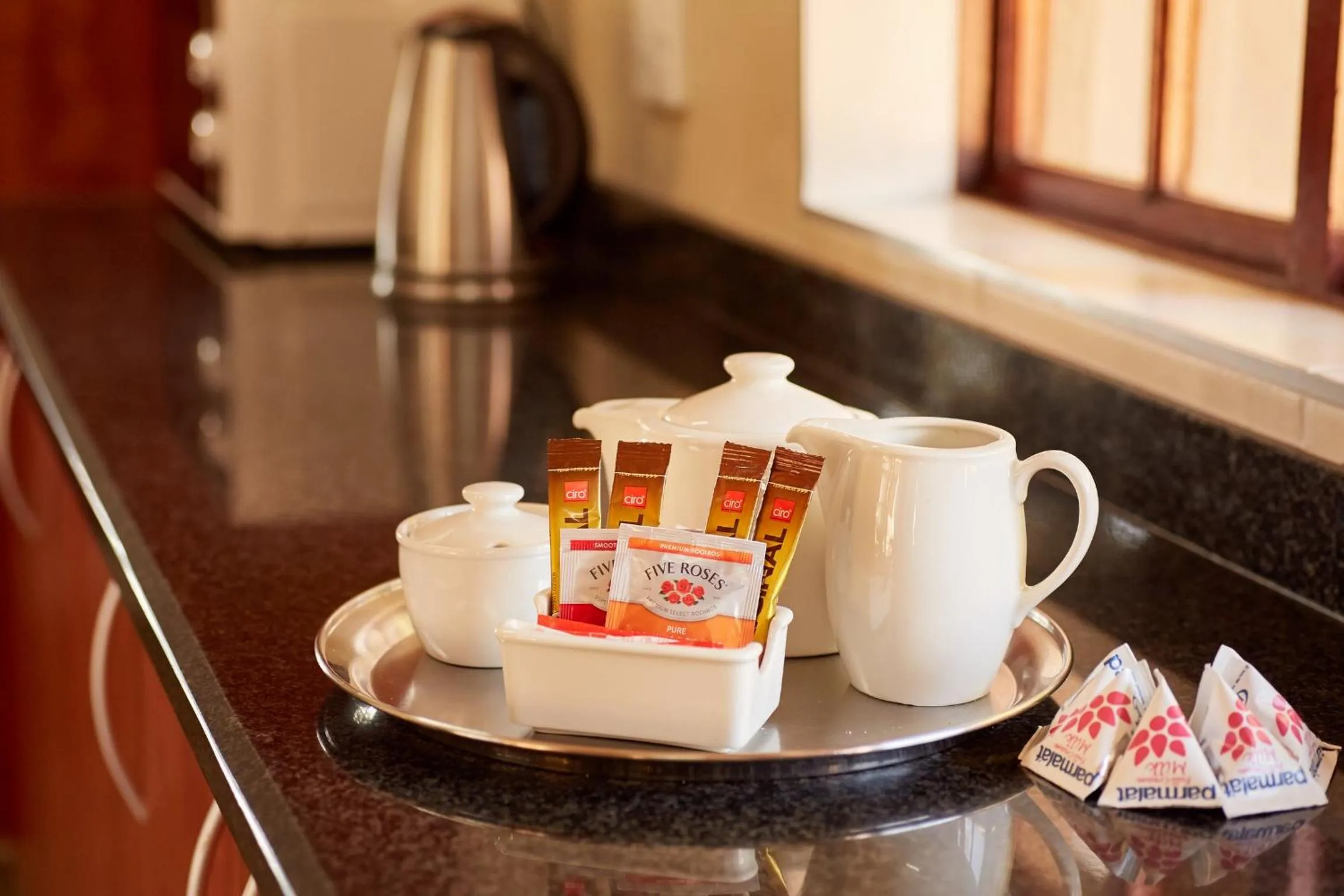 Coffee/tea facilities in First Group Magalies Park