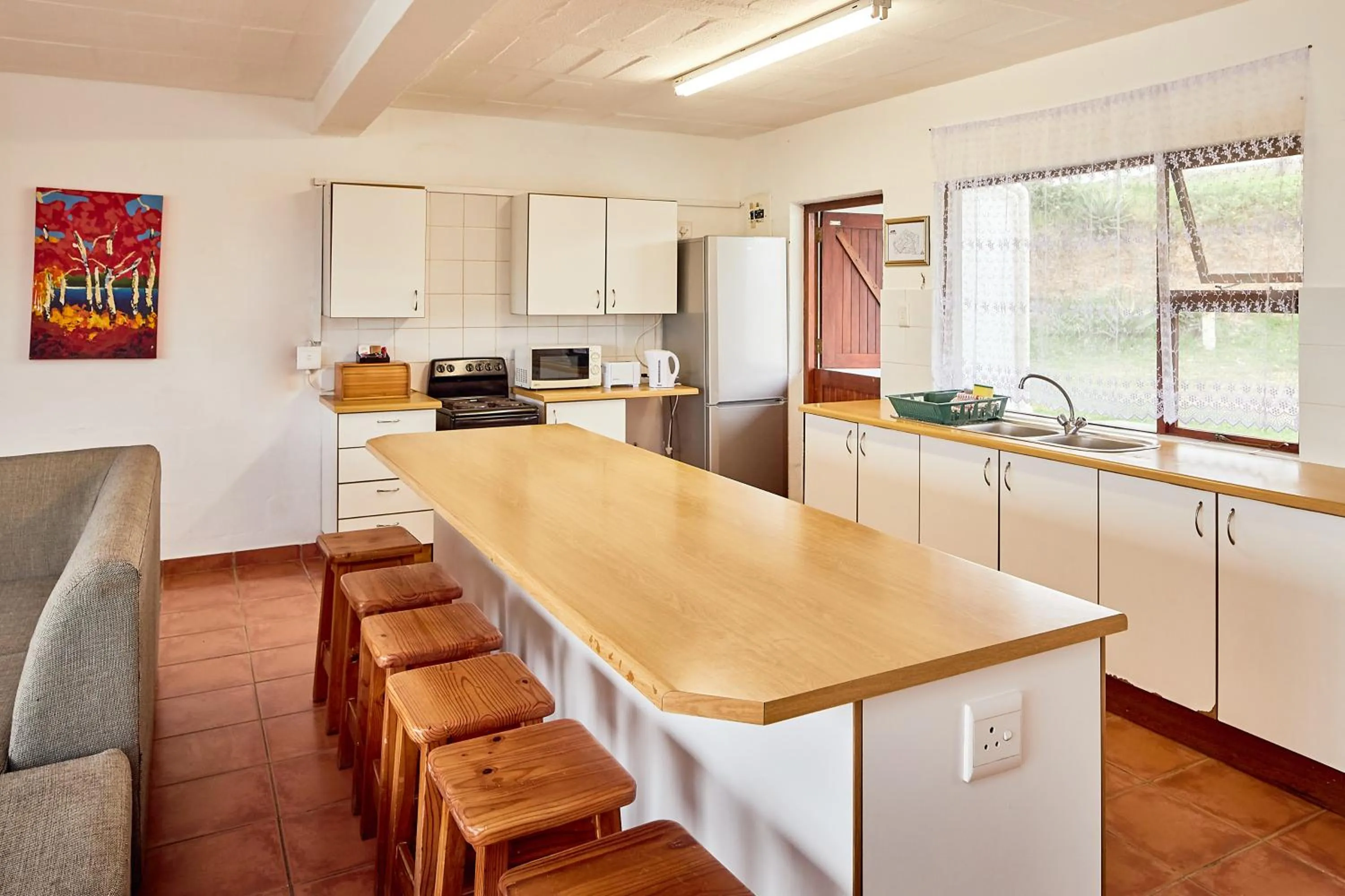 Kitchen or kitchenette in First Group Hole in the Wall