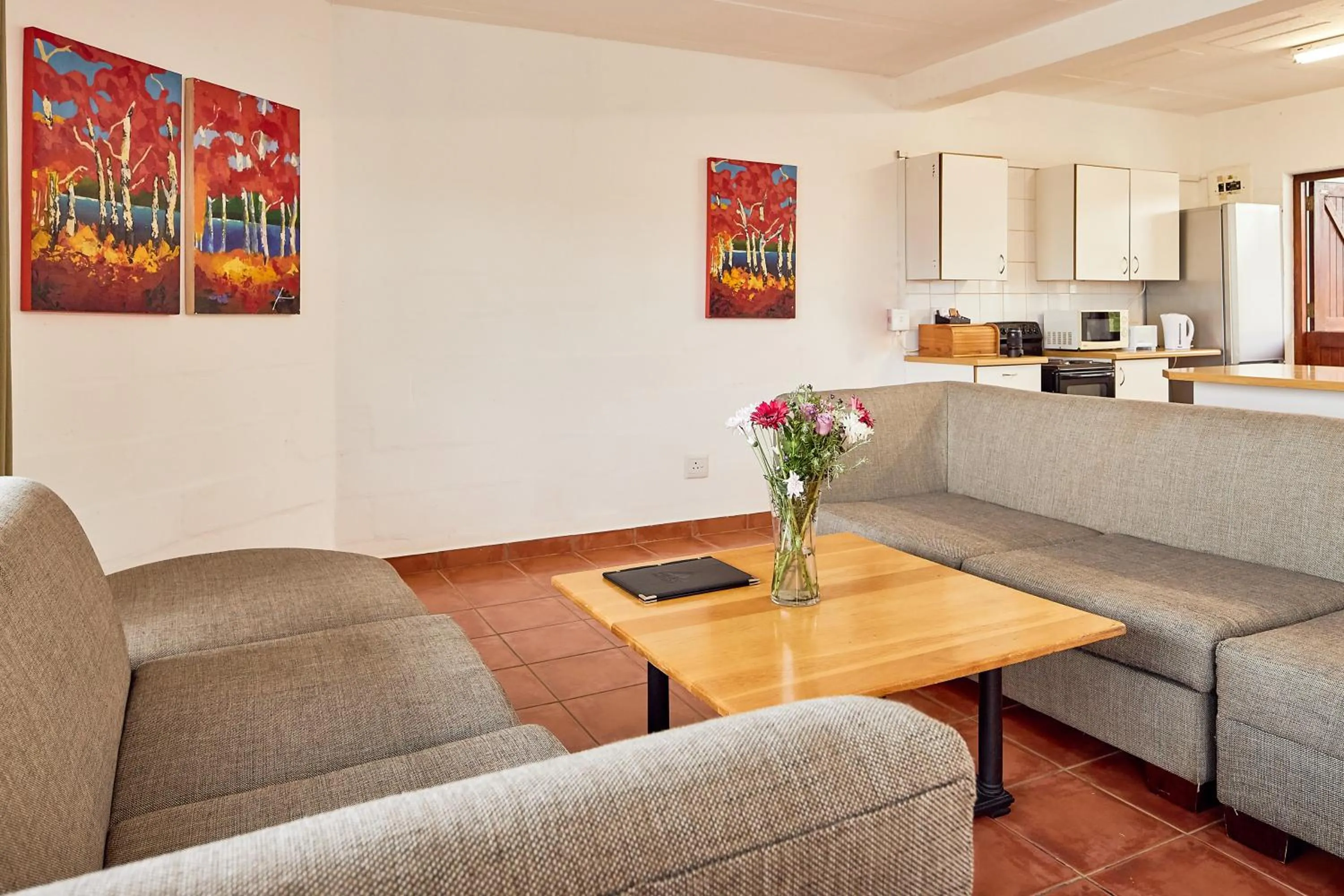 Kitchen or kitchenette in First Group Hole in the Wall