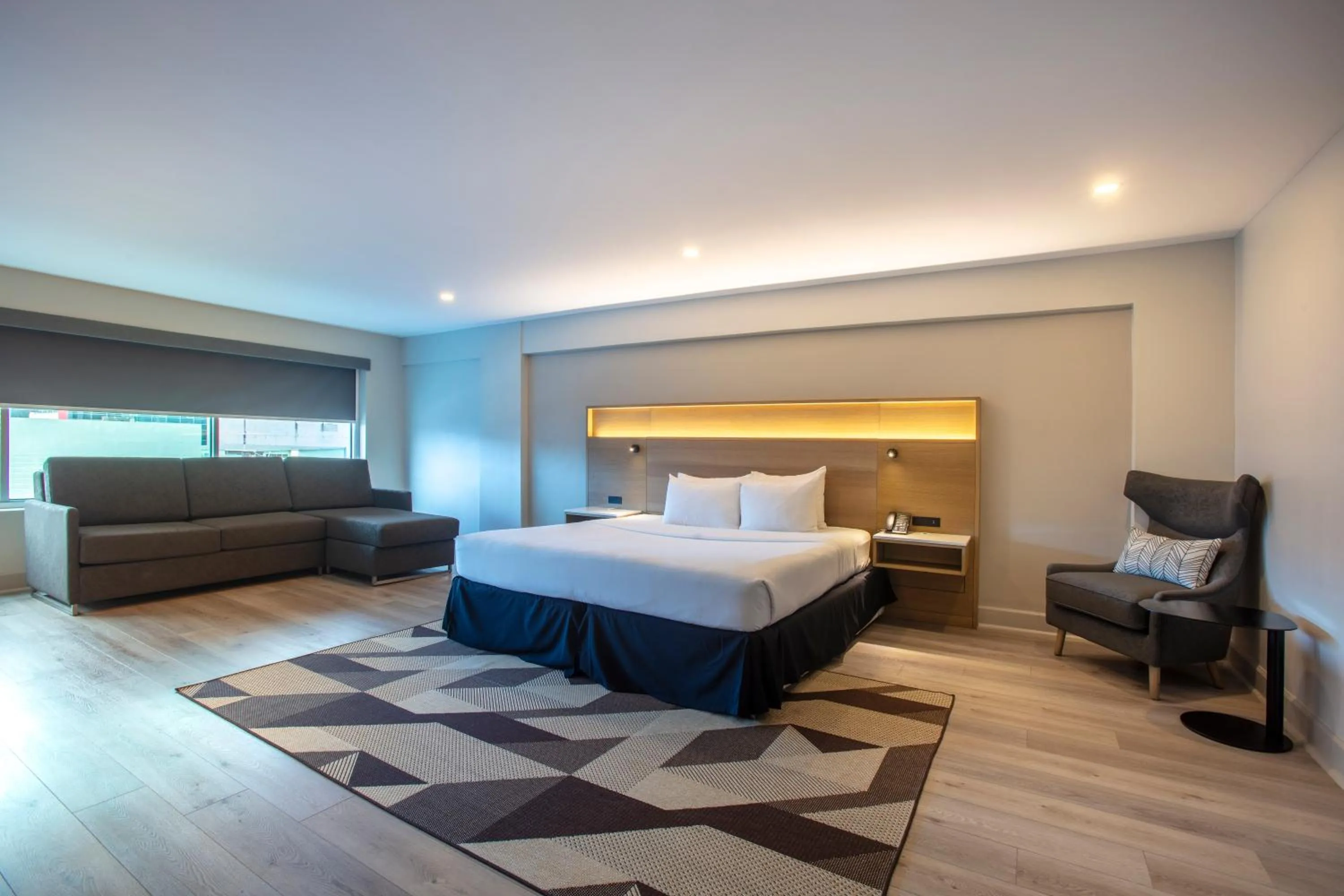 Corner Suite, 1 King Bed, Kitchenette in Radisson Hotel Trinidad