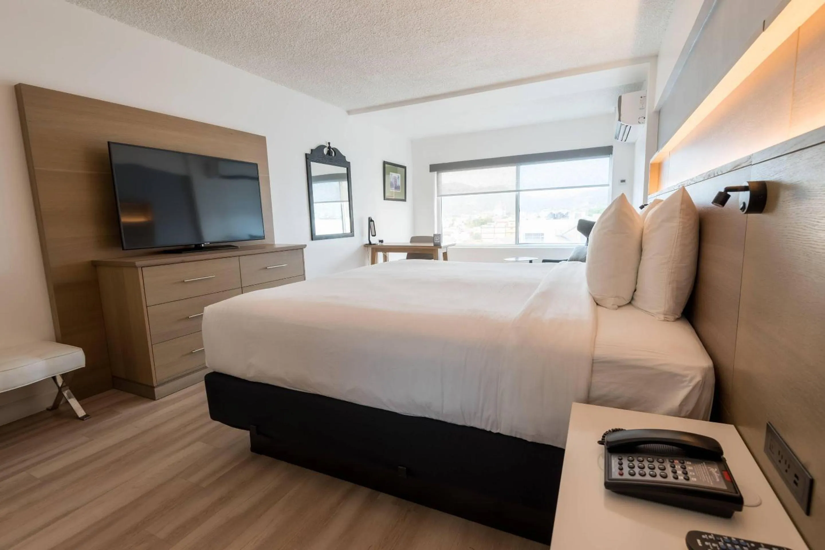 Bedroom, Bed in Radisson Hotel Trinidad