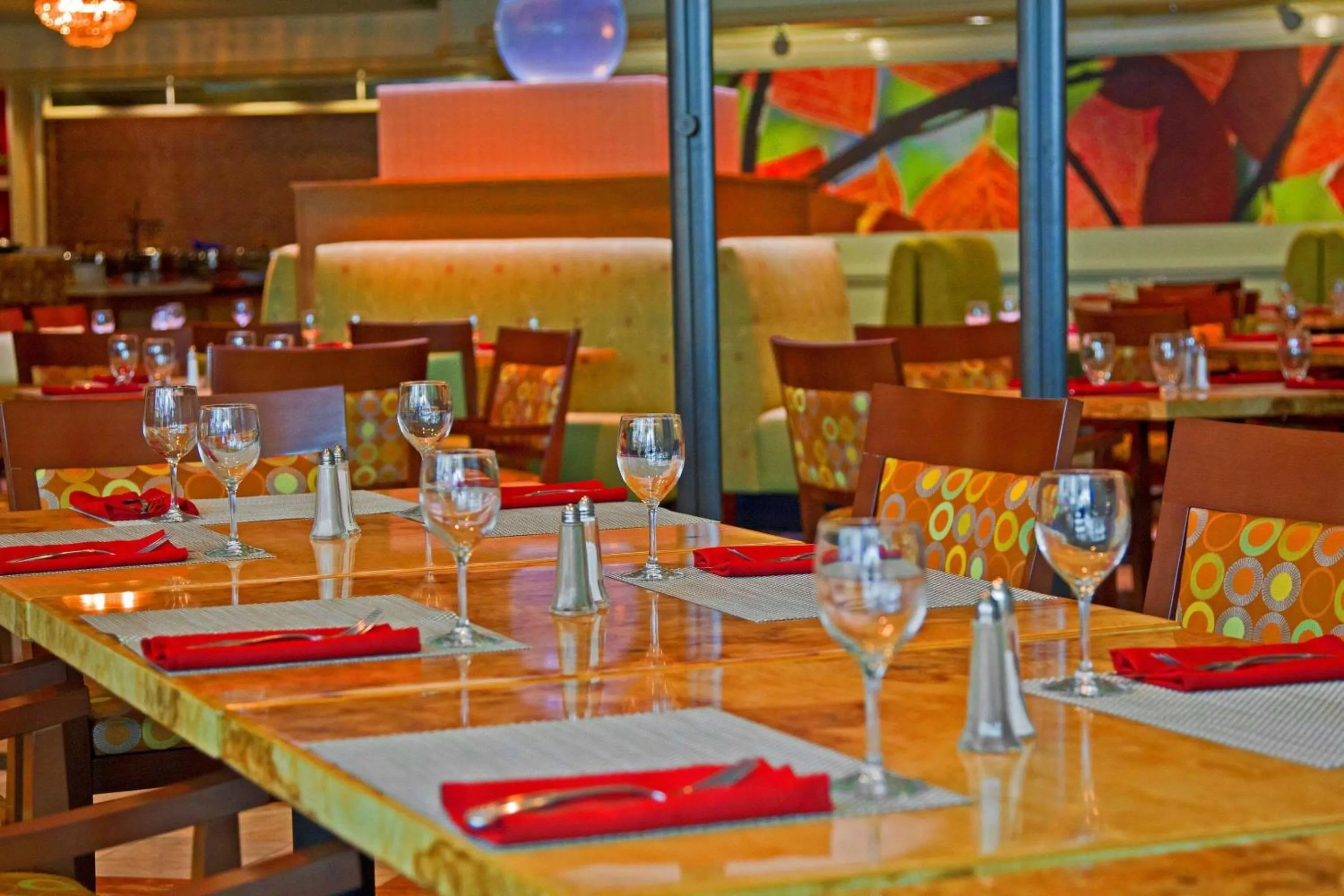 Restaurant/places to eat in Radisson Hotel Trinidad
