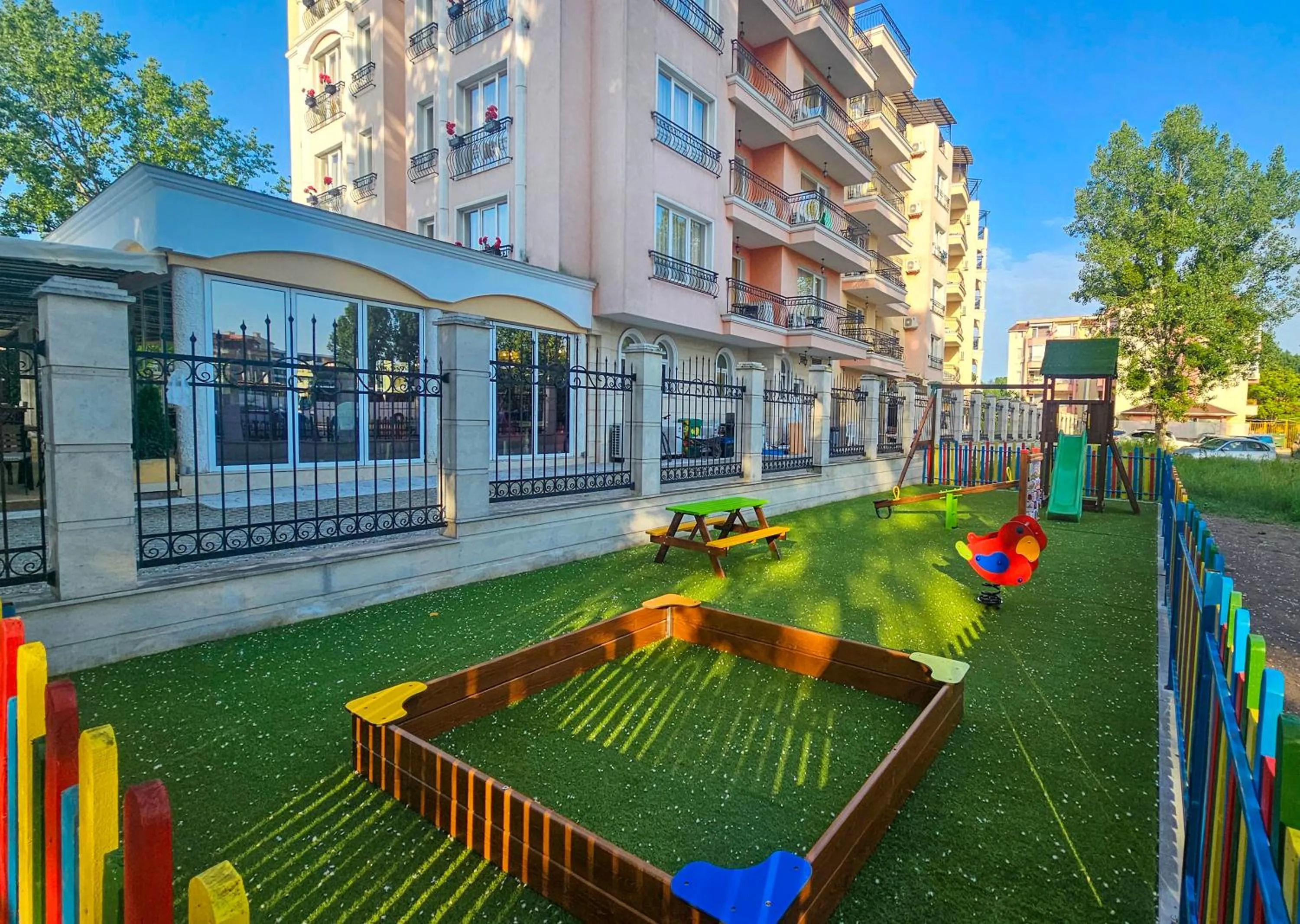 Children play ground in Avenue Deluxe Hotel