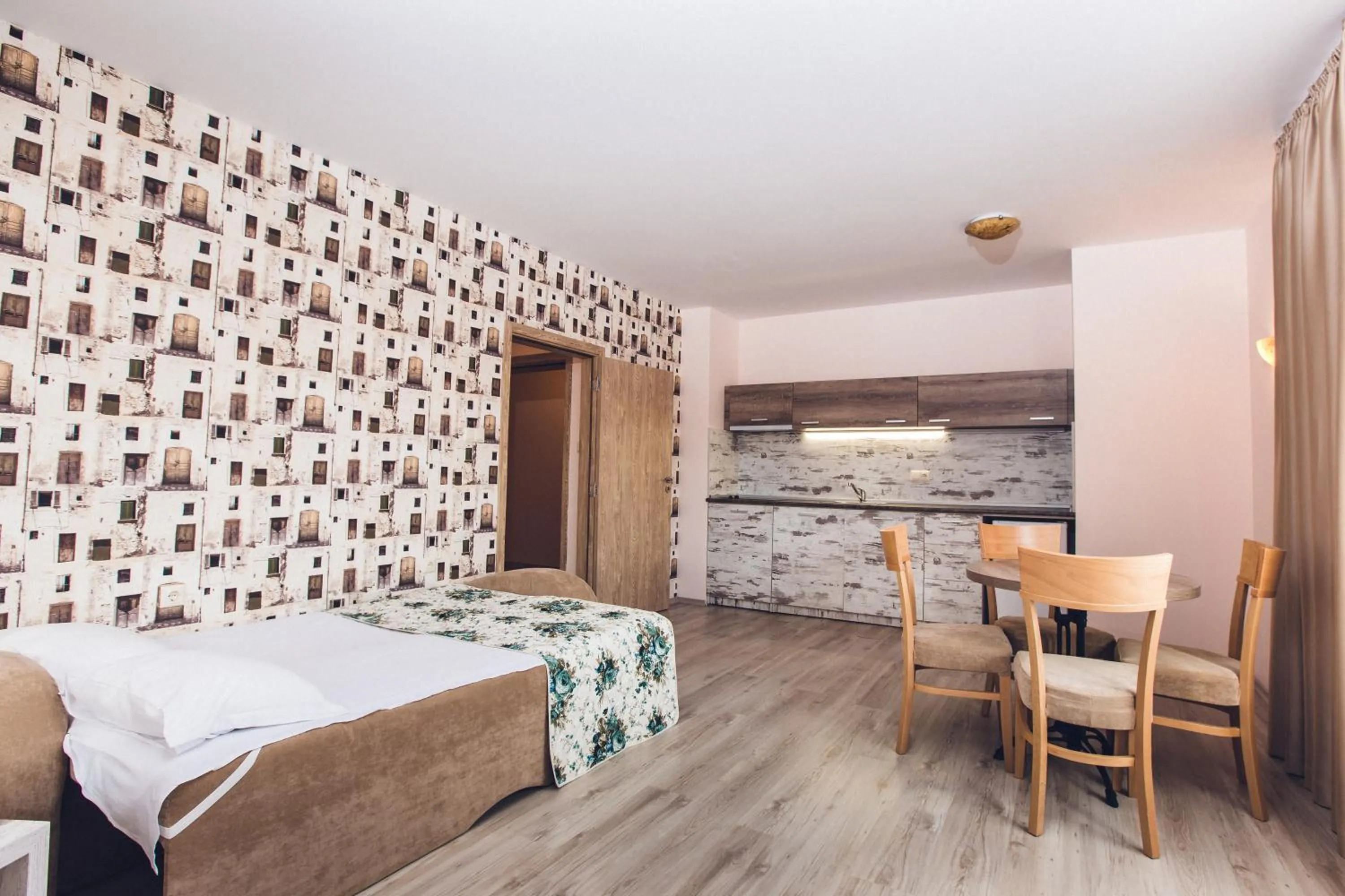 Bed in Avenue Deluxe Hotel