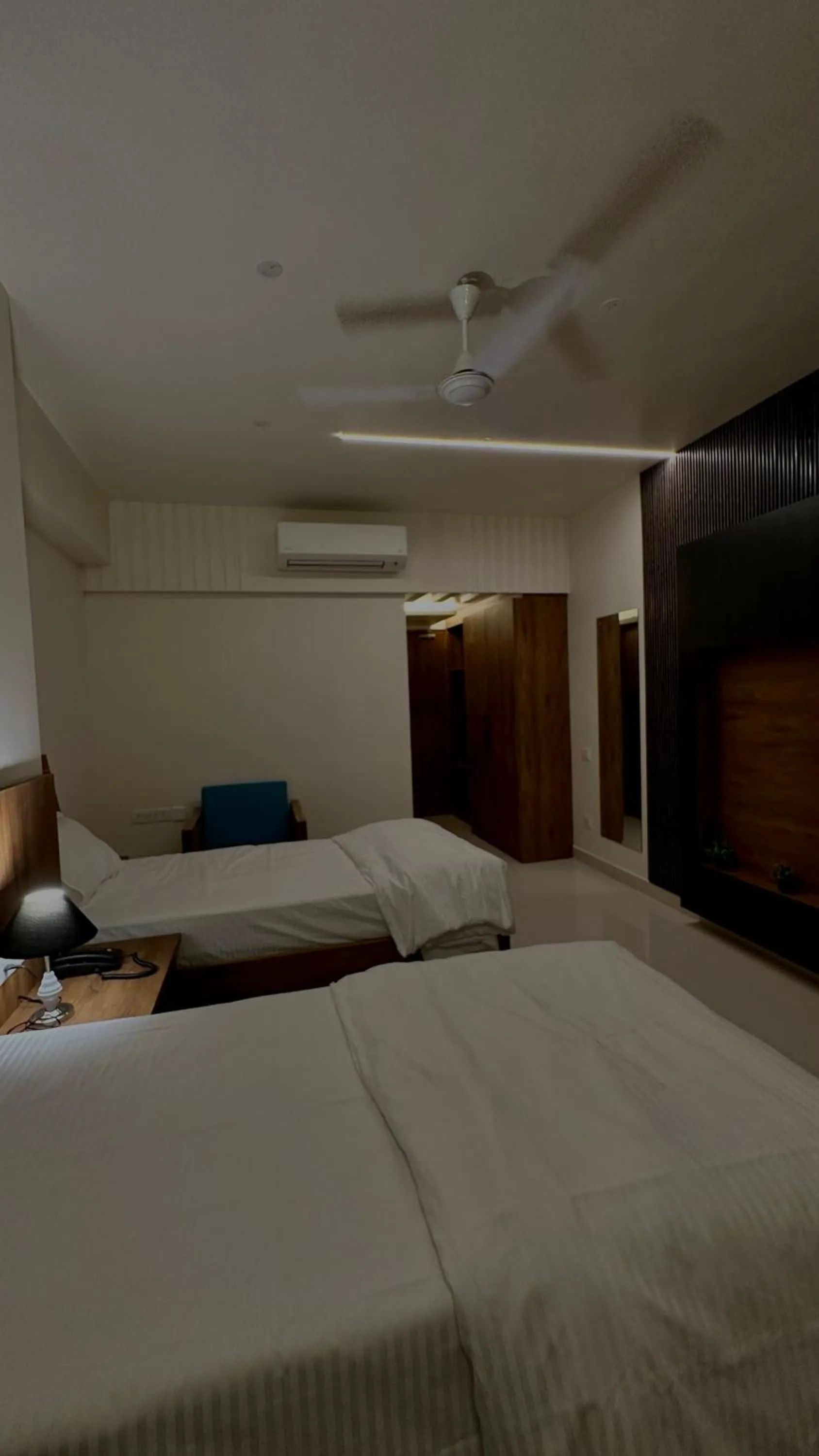 Bed in DrizzleDrop Inn Chennai