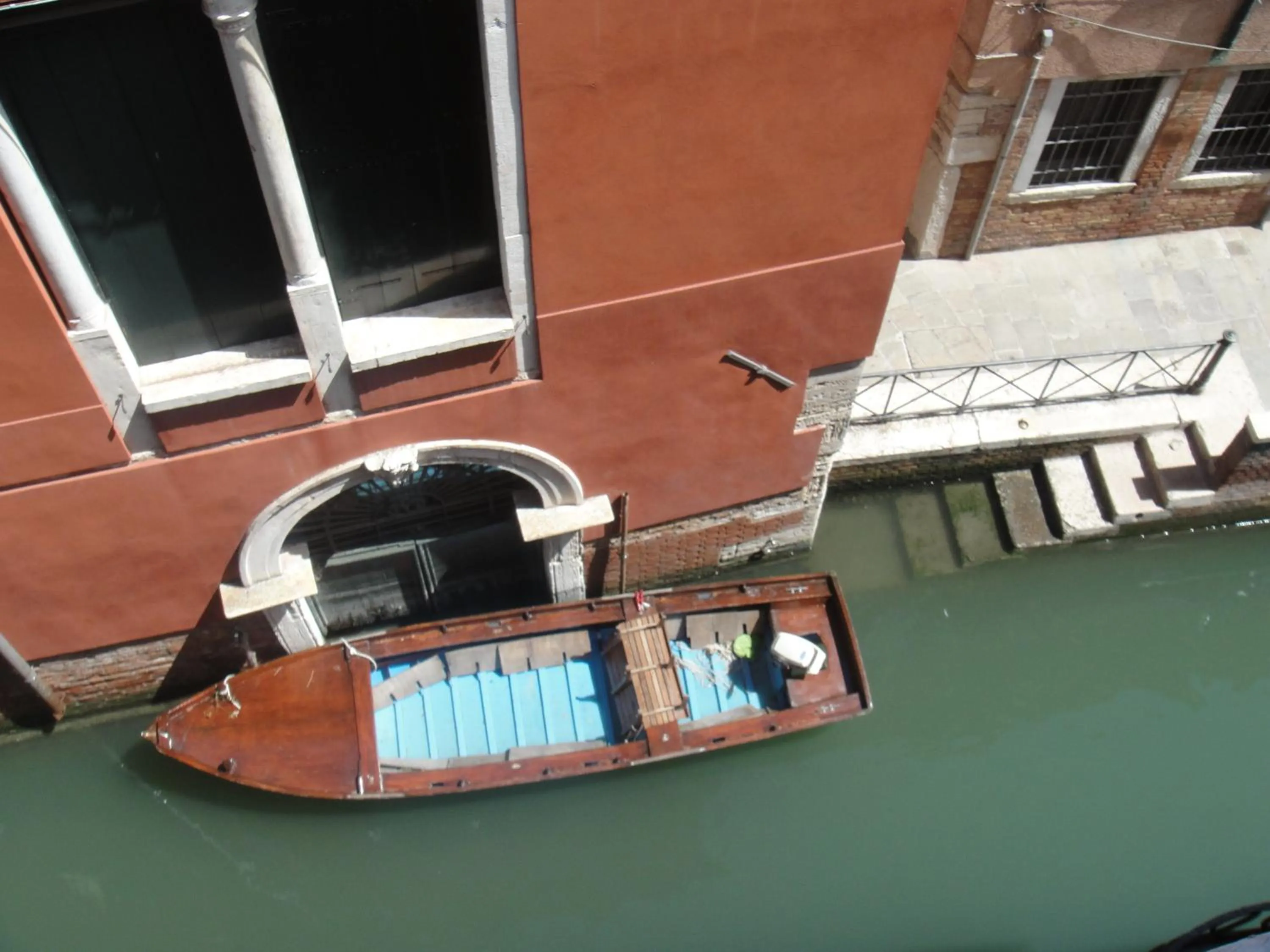 River view in Palazzetto San Lio, Rialto
