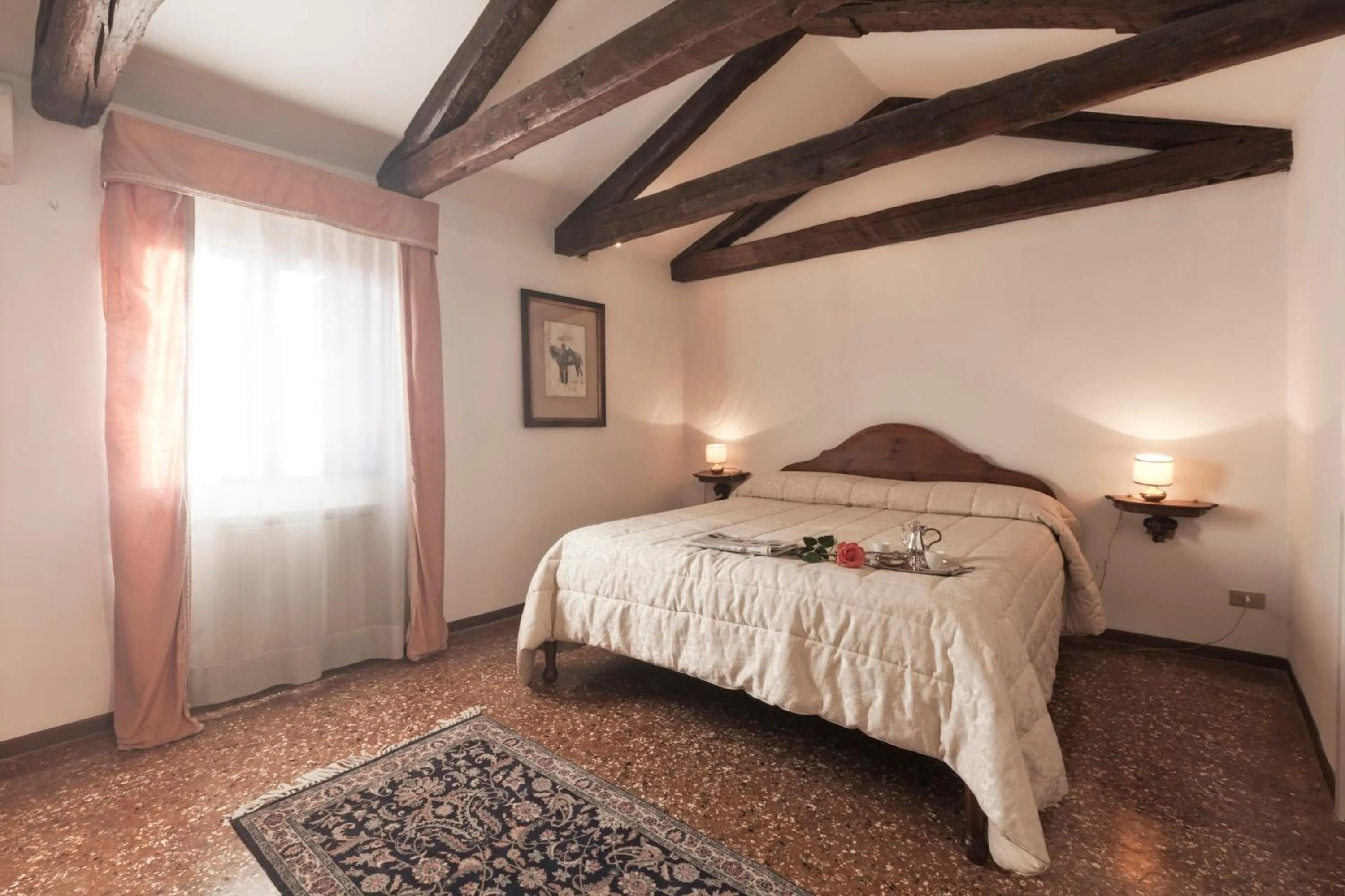 Bedroom, Bed in Palazzetto San Lio, Rialto