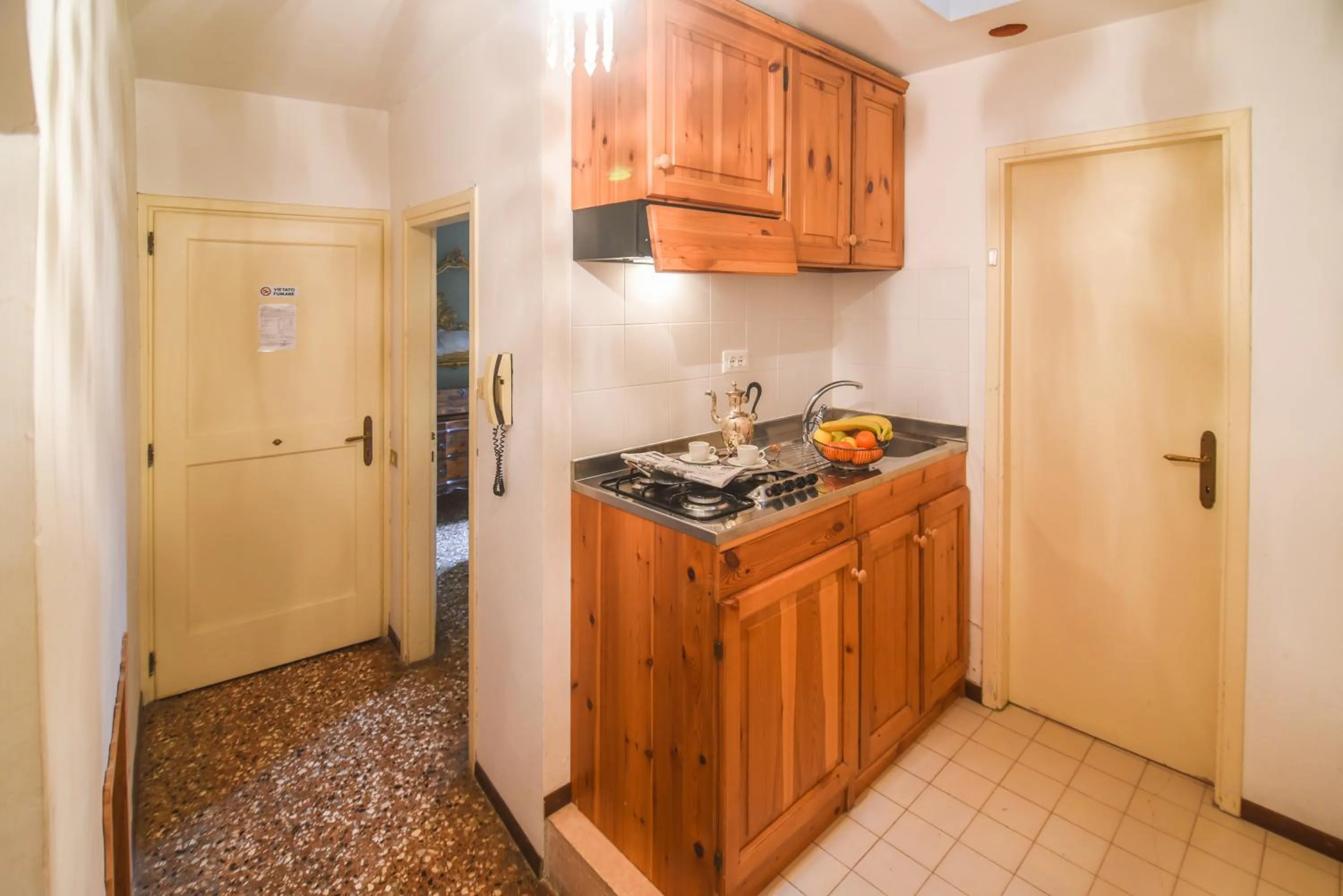 Kitchen or kitchenette in Palazzetto San Lio, Rialto