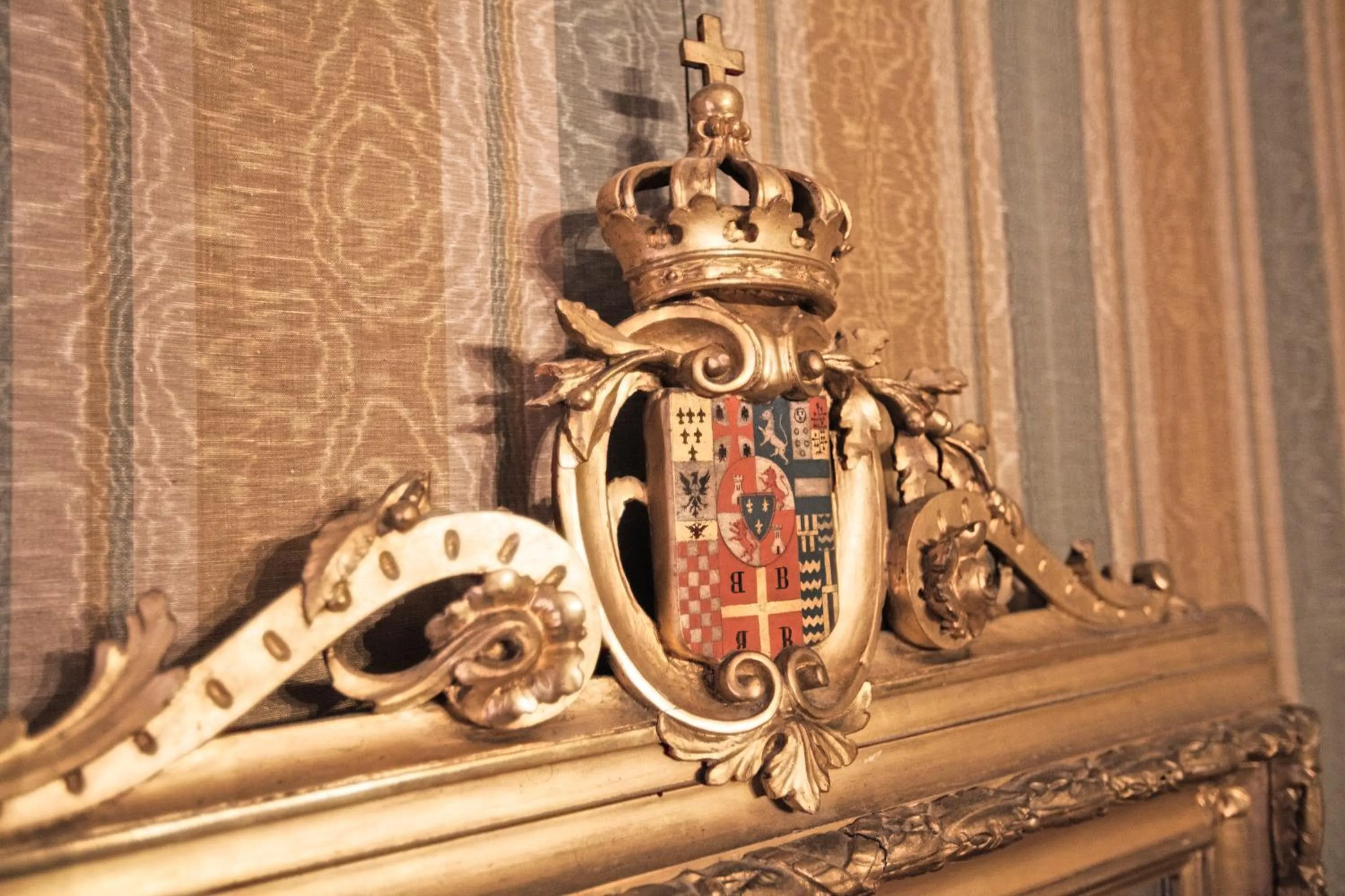 Bed in Palazzetto San Lio, Rialto