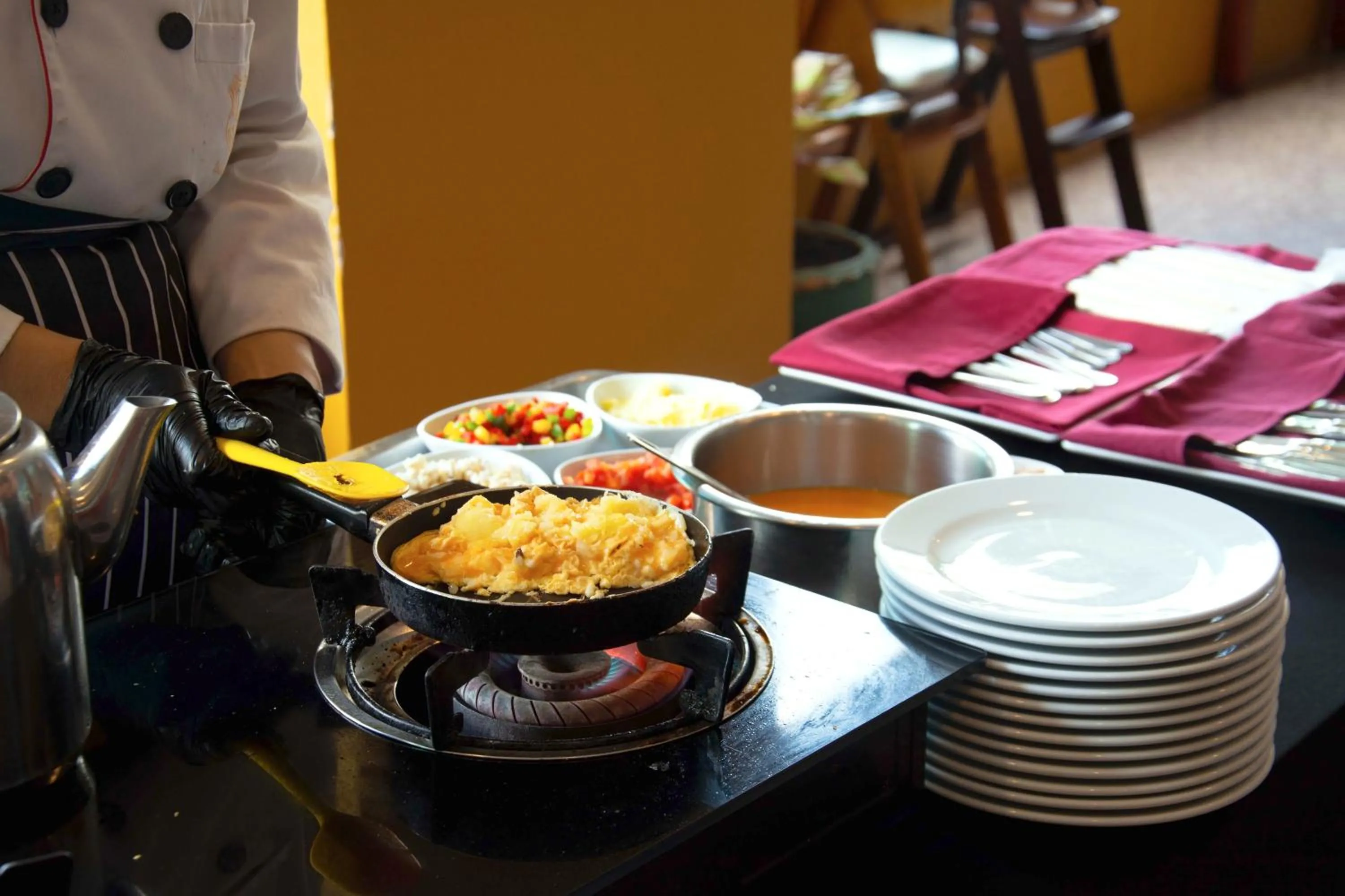 Breakfast in Elite Suites Patong