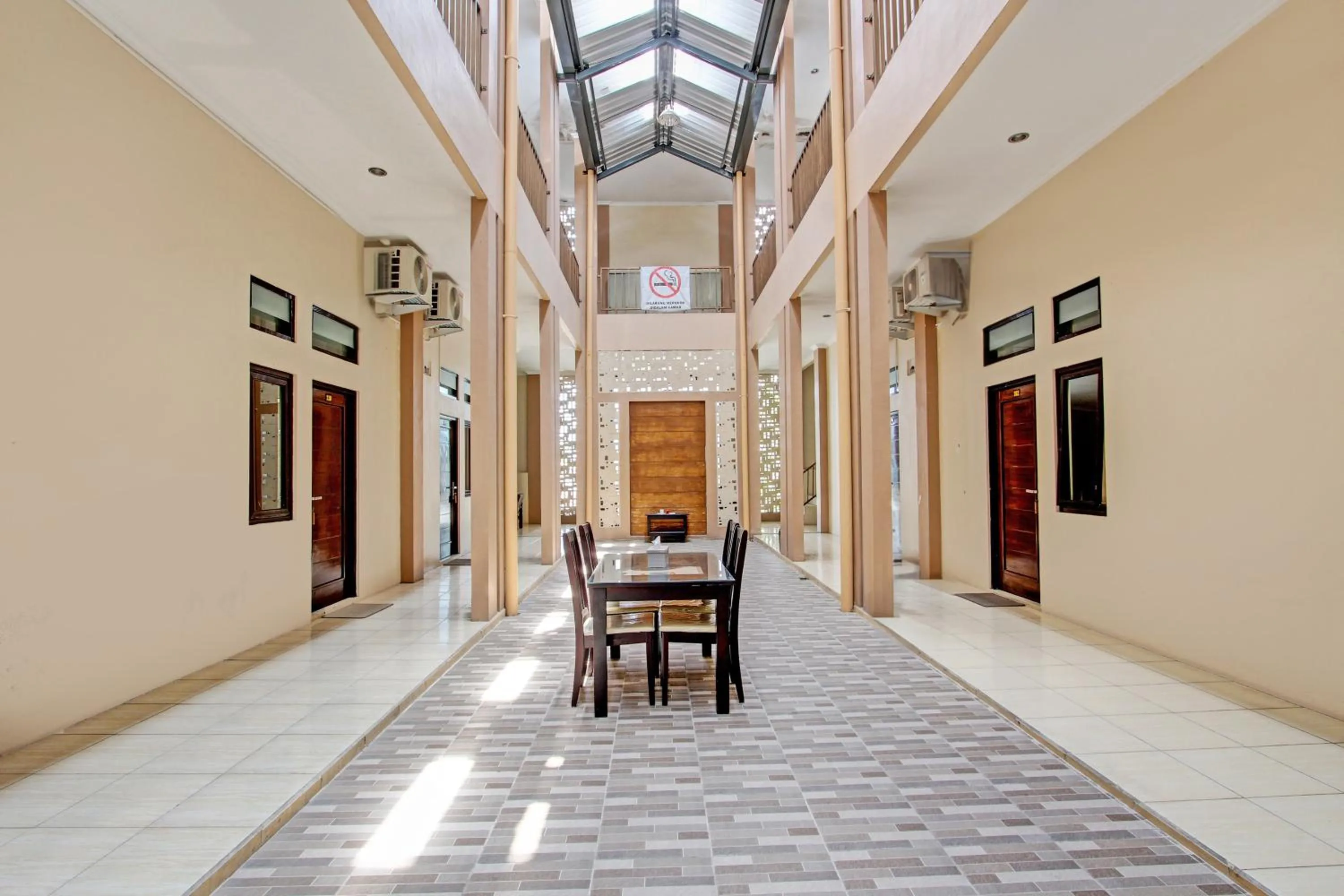 Lobby or reception in Super OYO Capital O 93204 Hotel Mulia Dua Syariah