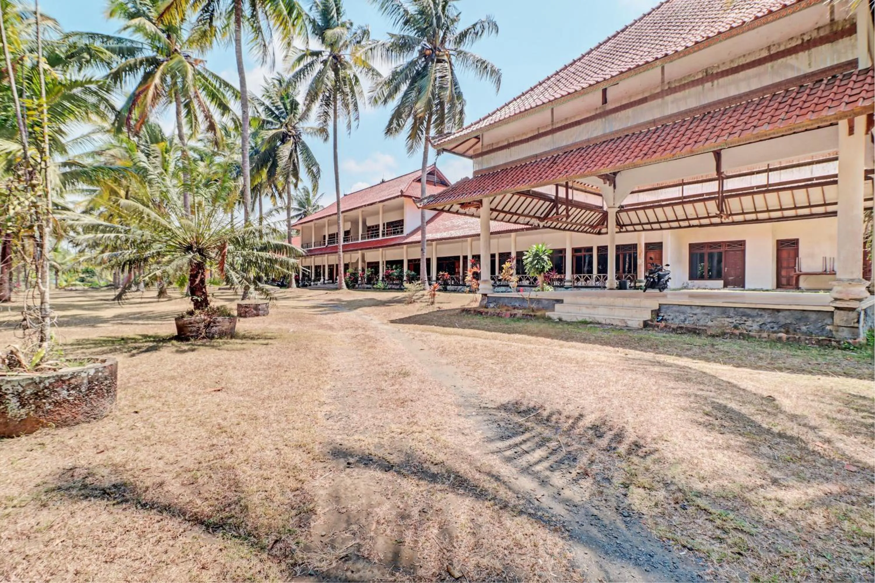 Lobby or reception in Capital O 93236 Hotel Hapel Negara