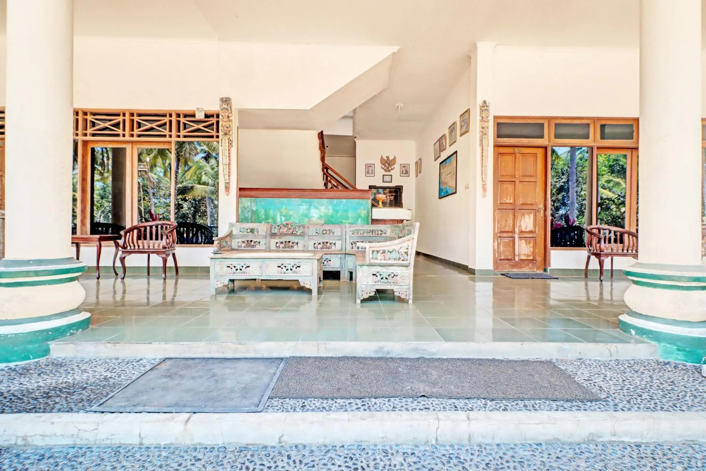 Lobby or reception in Capital O 93236 Hotel Hapel Negara