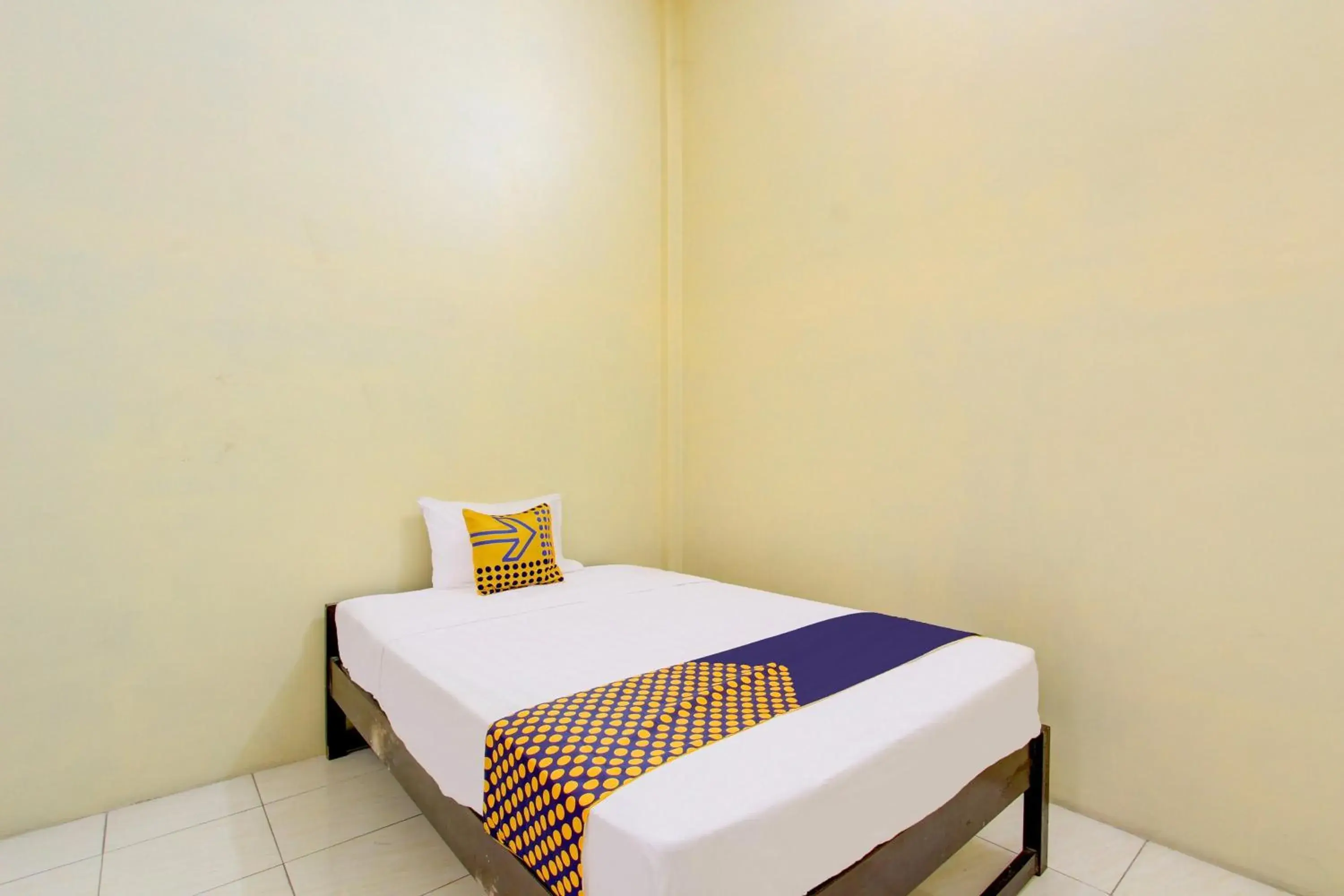 Small Single Room - single occupancy in Hotel O Guest House Mulia Dua Syariah Small Single Room - single occupancy in Hotel O Guest House Mulia Dua Syariah