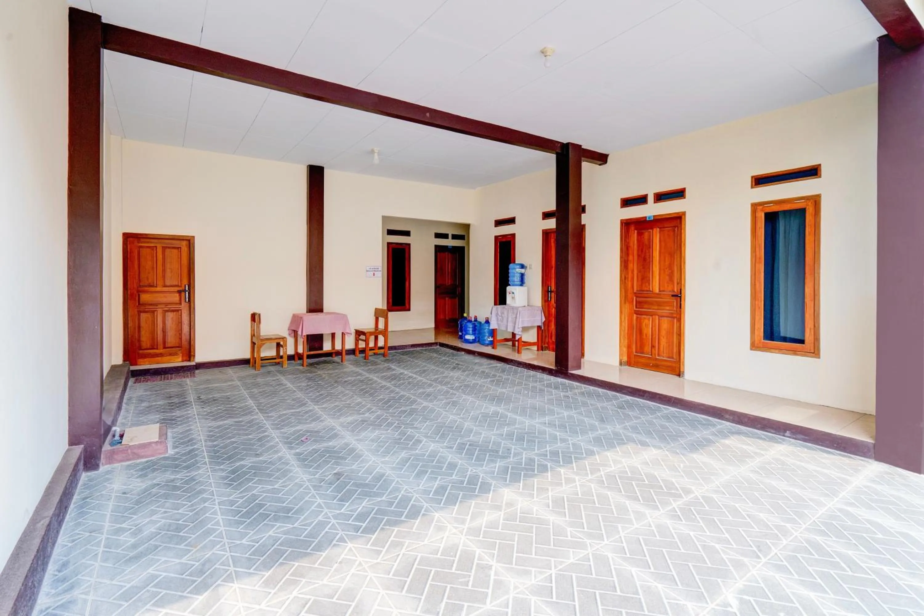 Lobby or reception in Hotel O Wisma Jasmine Syariah