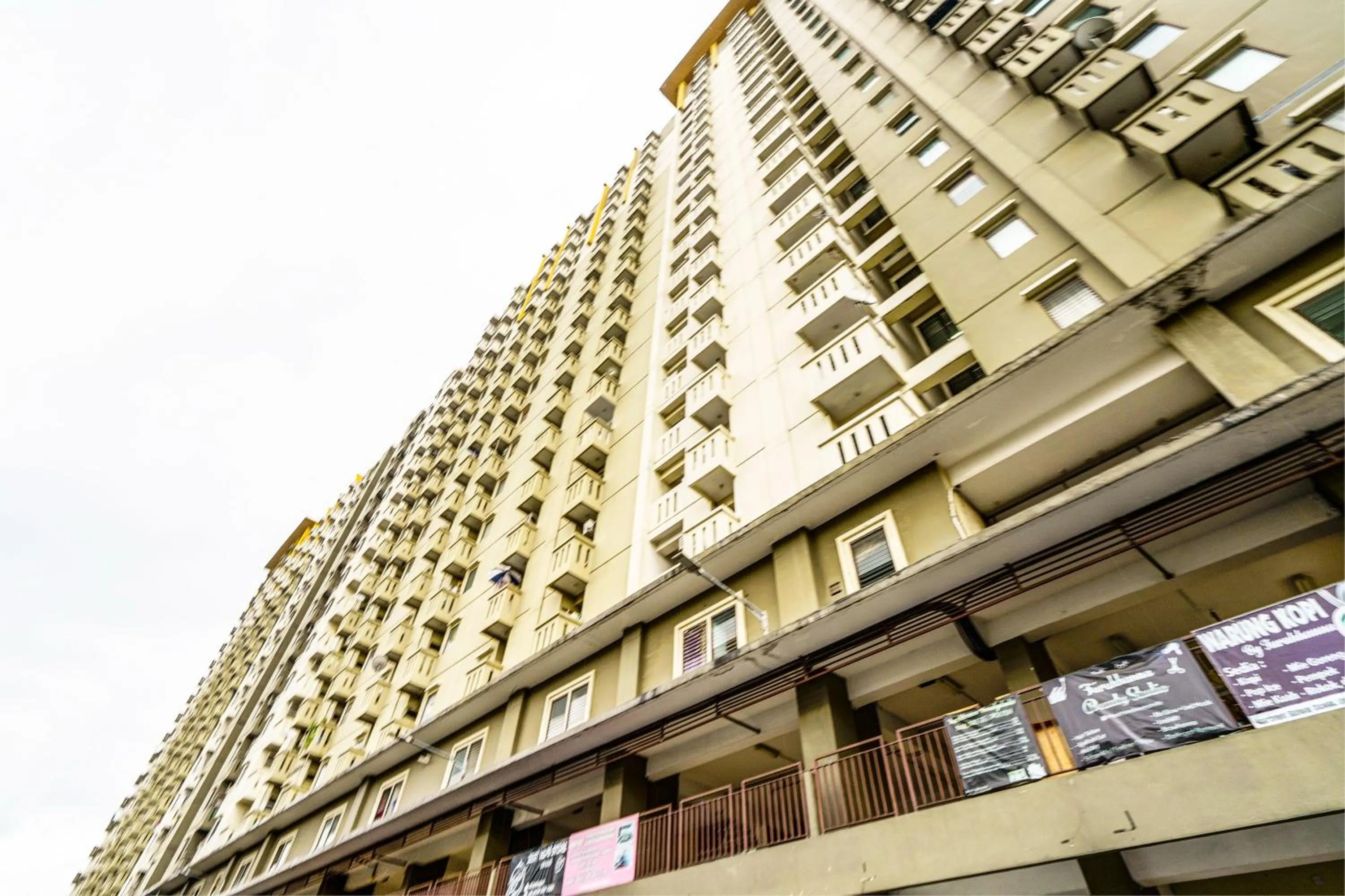 OYO Life 93251 Apartement Gateway Cicadas By Alugada