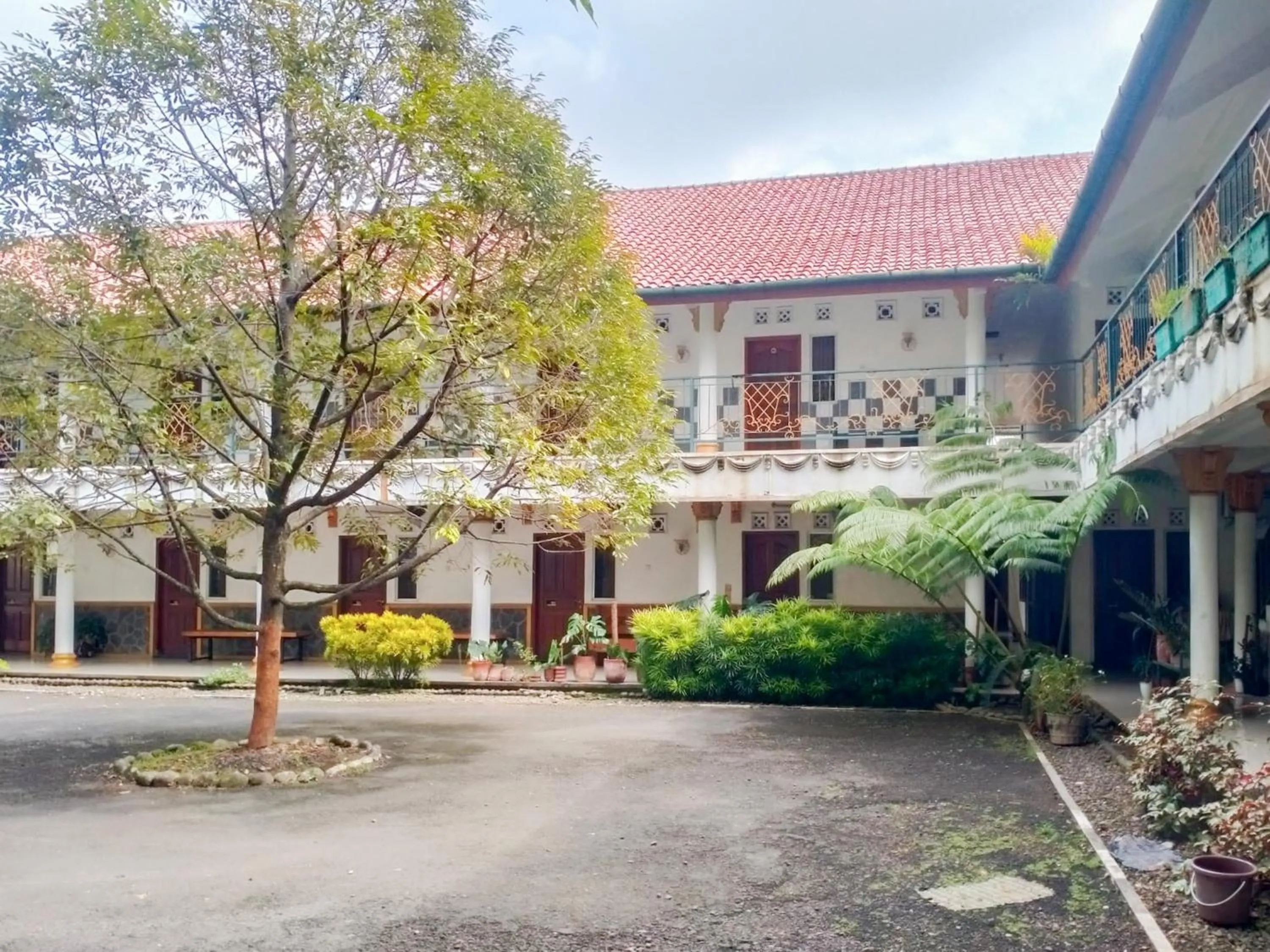 Property building in OYO 93253 Guest House Arundaya Syariah