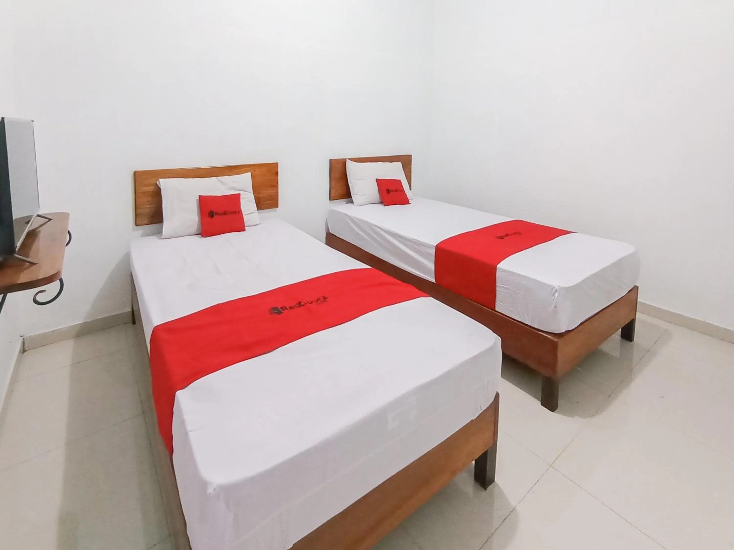 Bedroom, Bed in OYO 93253 Guest House Arundaya Syariah