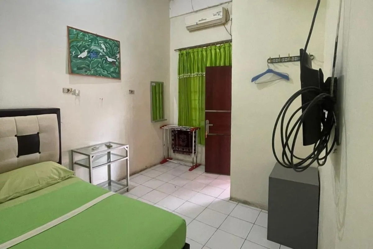 Bedroom, Bed in Hotel O Handisa Homestay SyariahNearKedai Kopi Atien