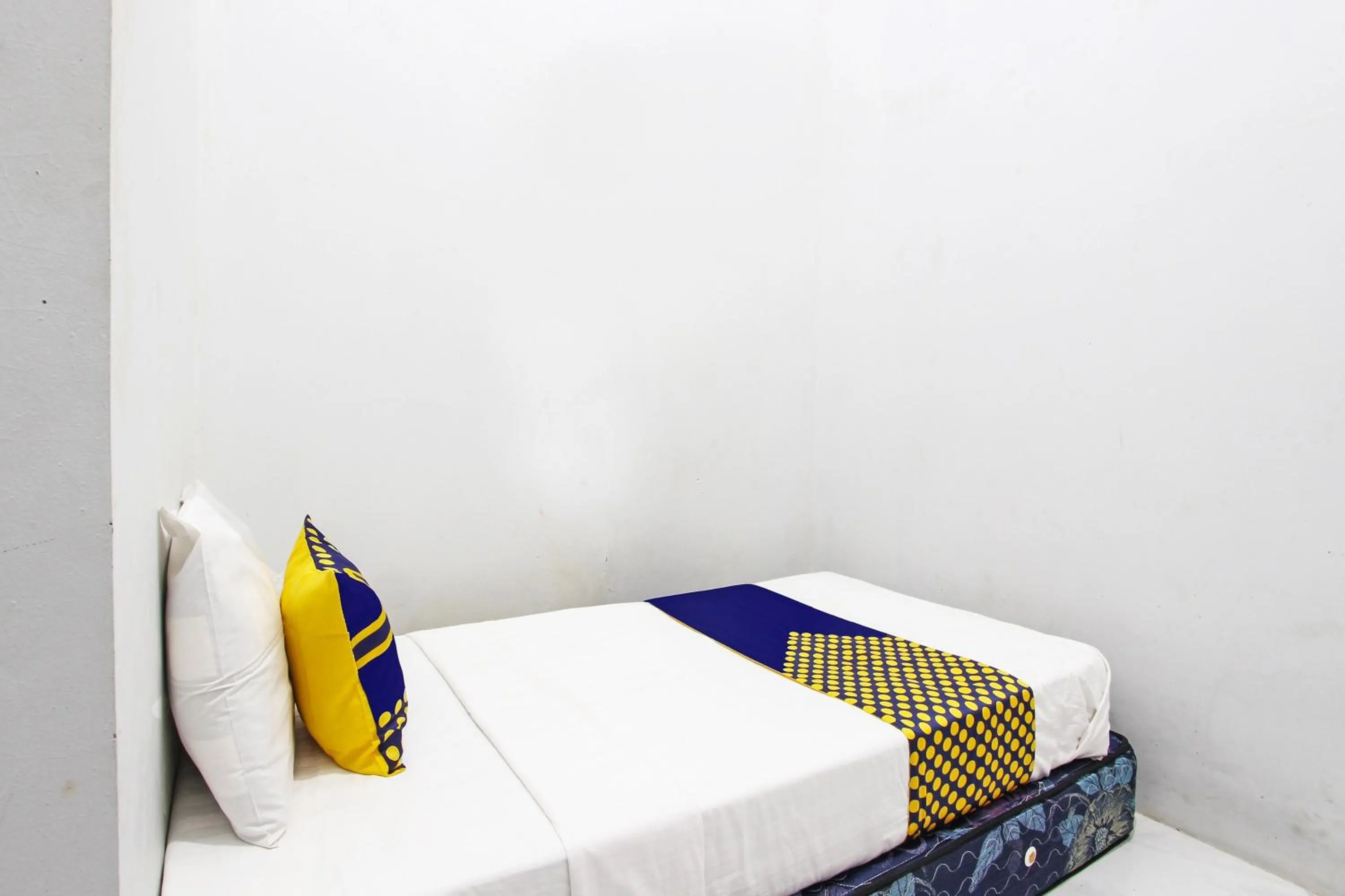 Bedroom, Bed in Hotel O Eyang Kostel