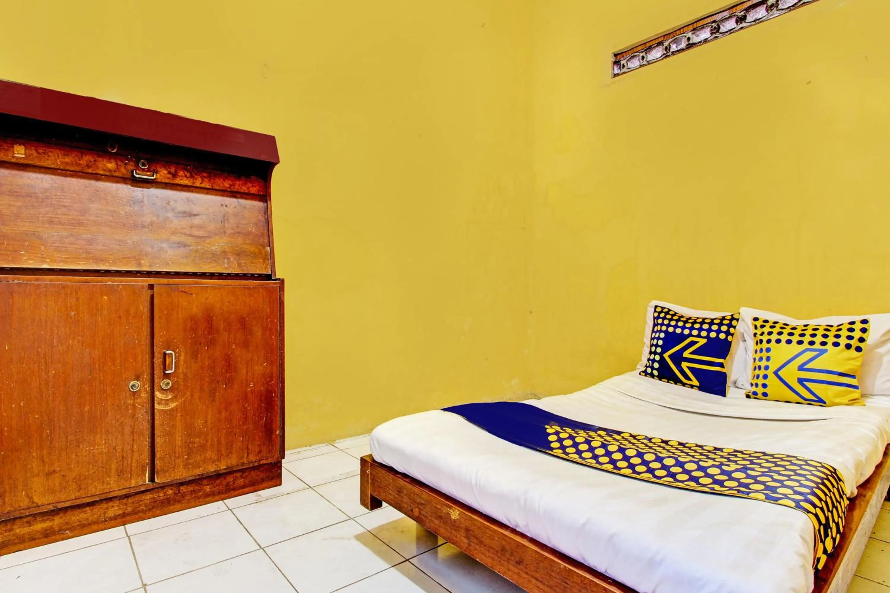 Bedroom, Bed in Hotel O Eyang Kostel