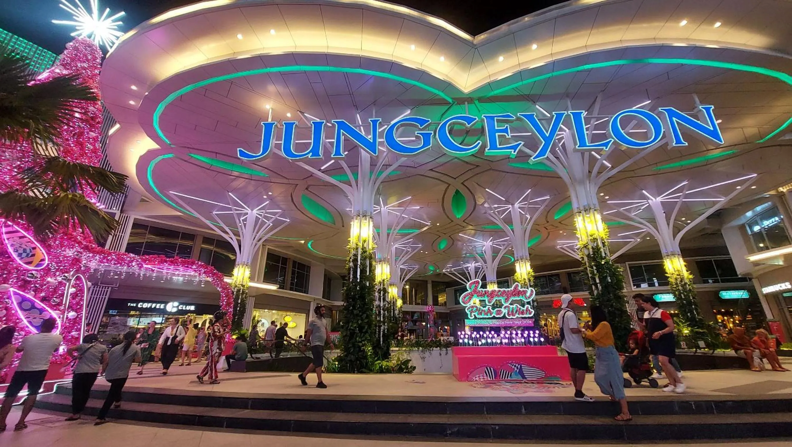 Shopping Area in Sawasdee Apartment Patong