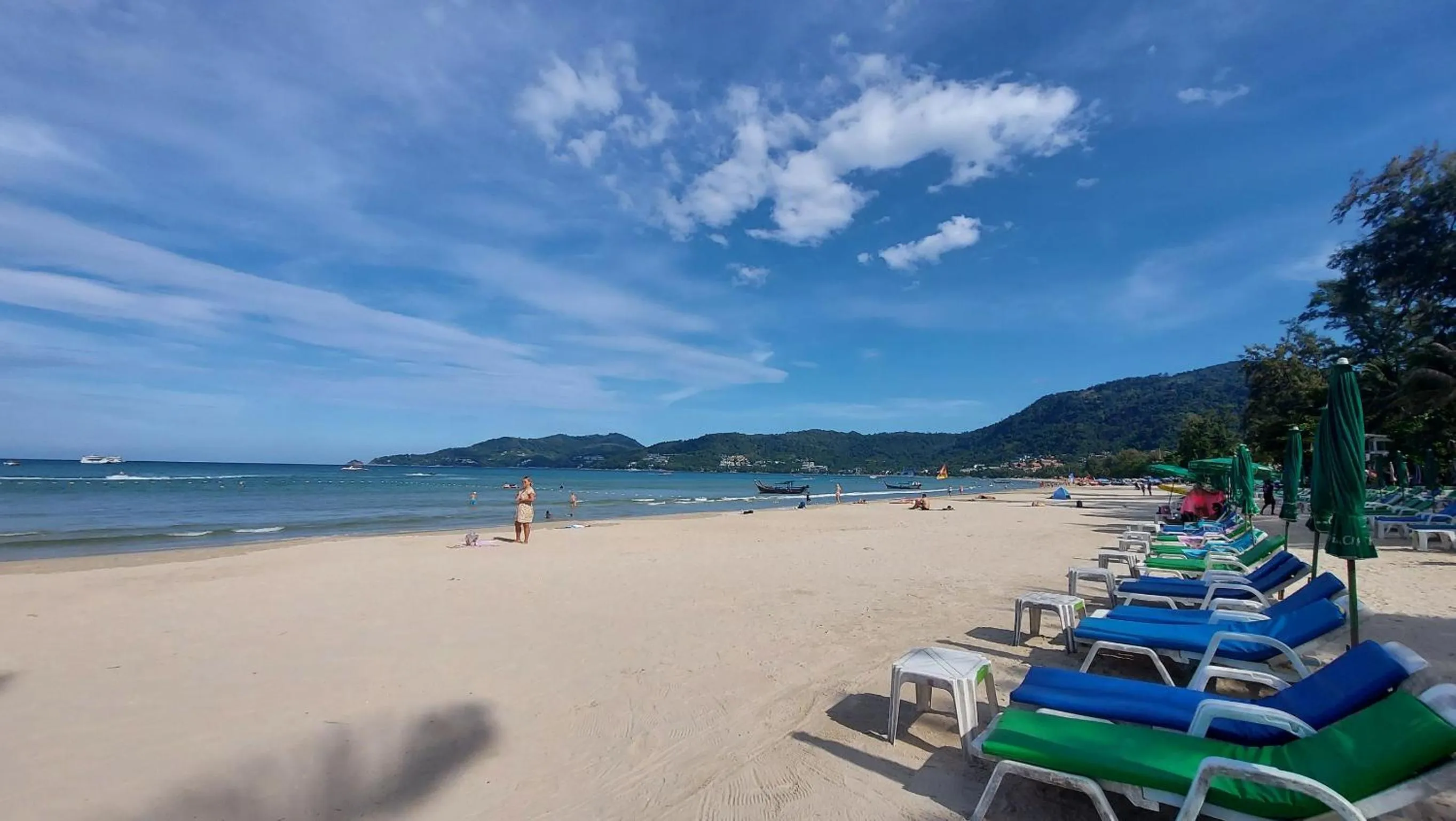 sunbed in Sawasdee Apartment Patong