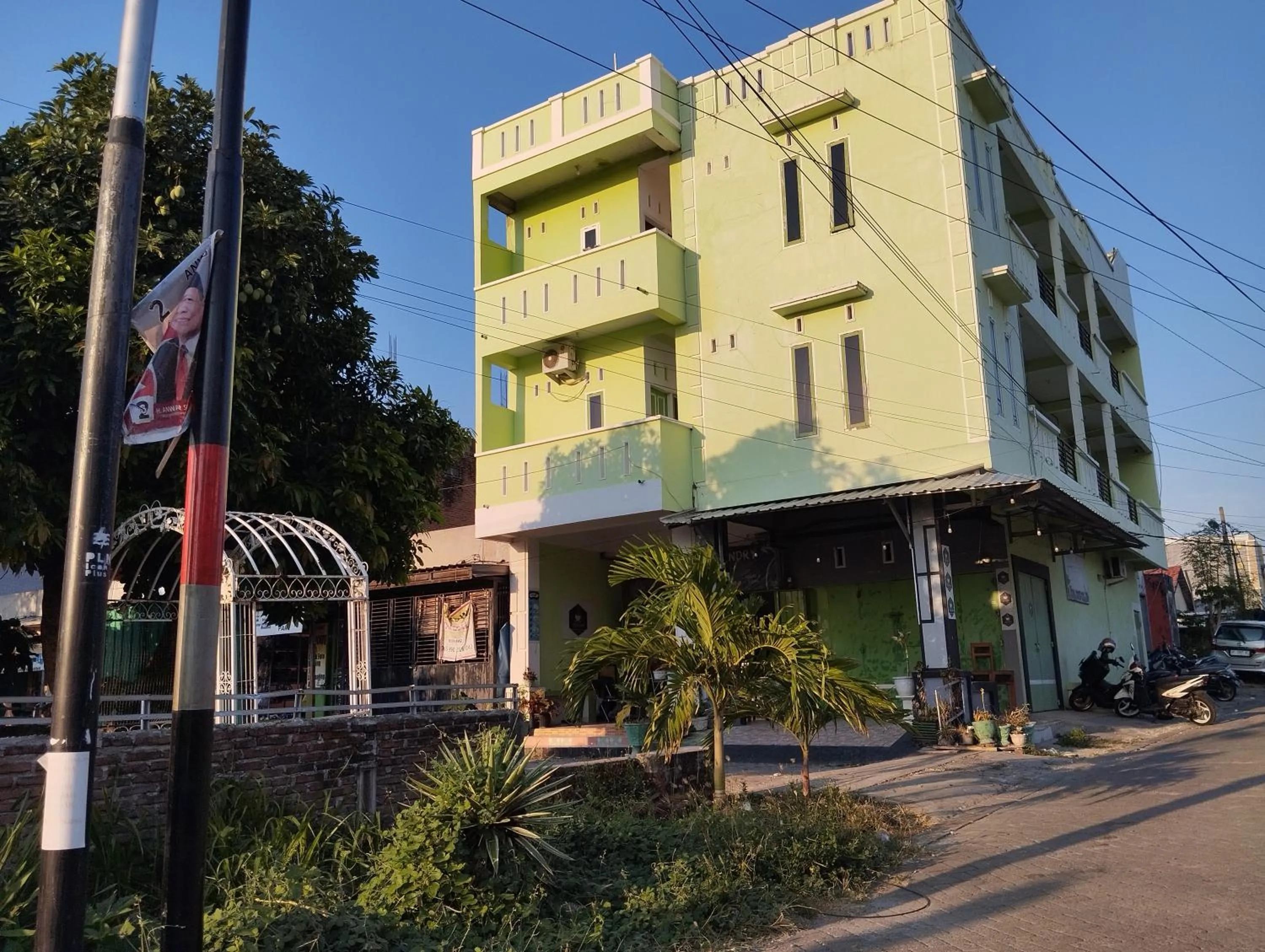 Property building in Hotel O Penginapan Permata Hijau Syariah Near Bukit Teletubbies