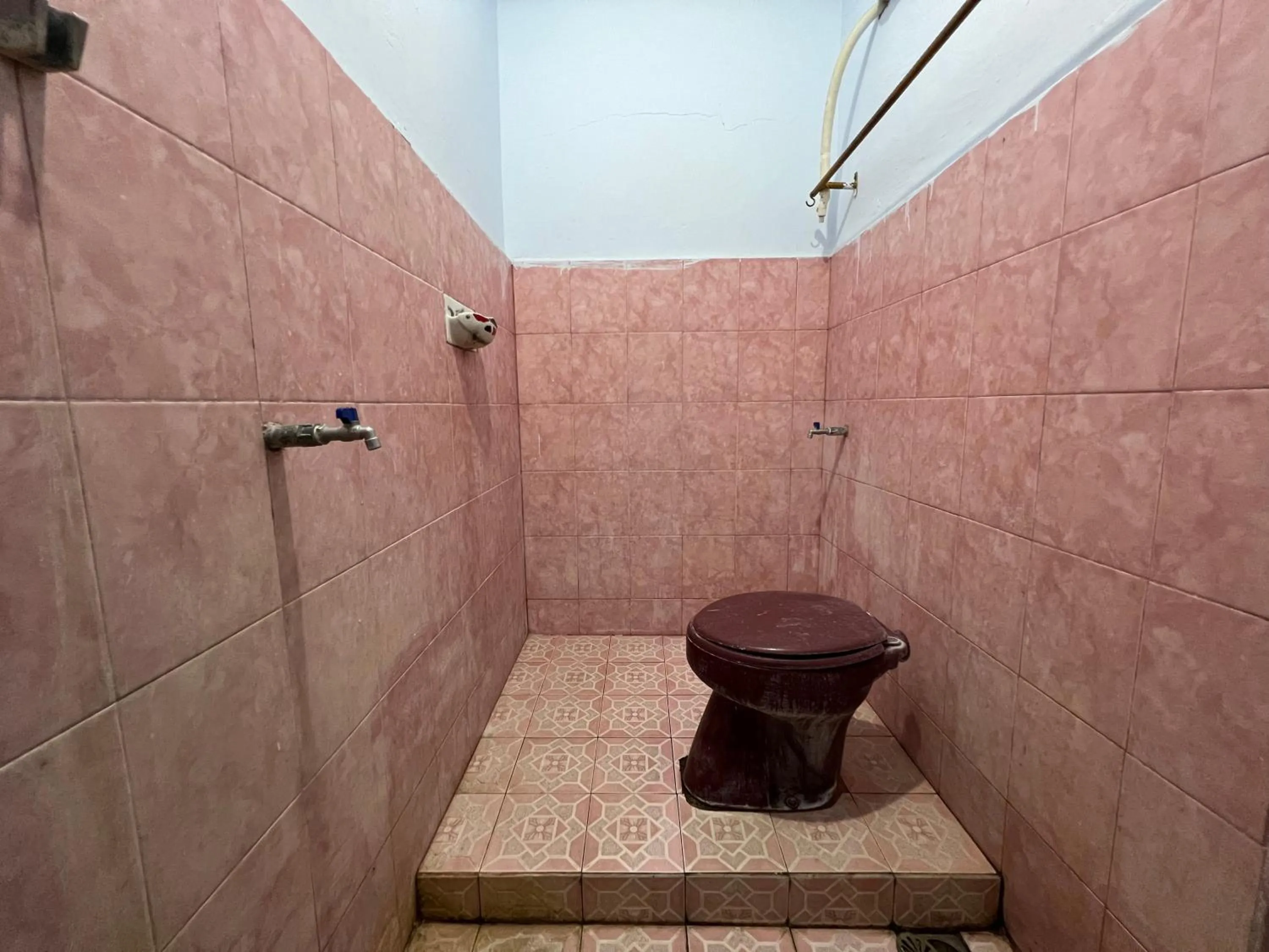 Bathroom in Hotel O Mely Homestay