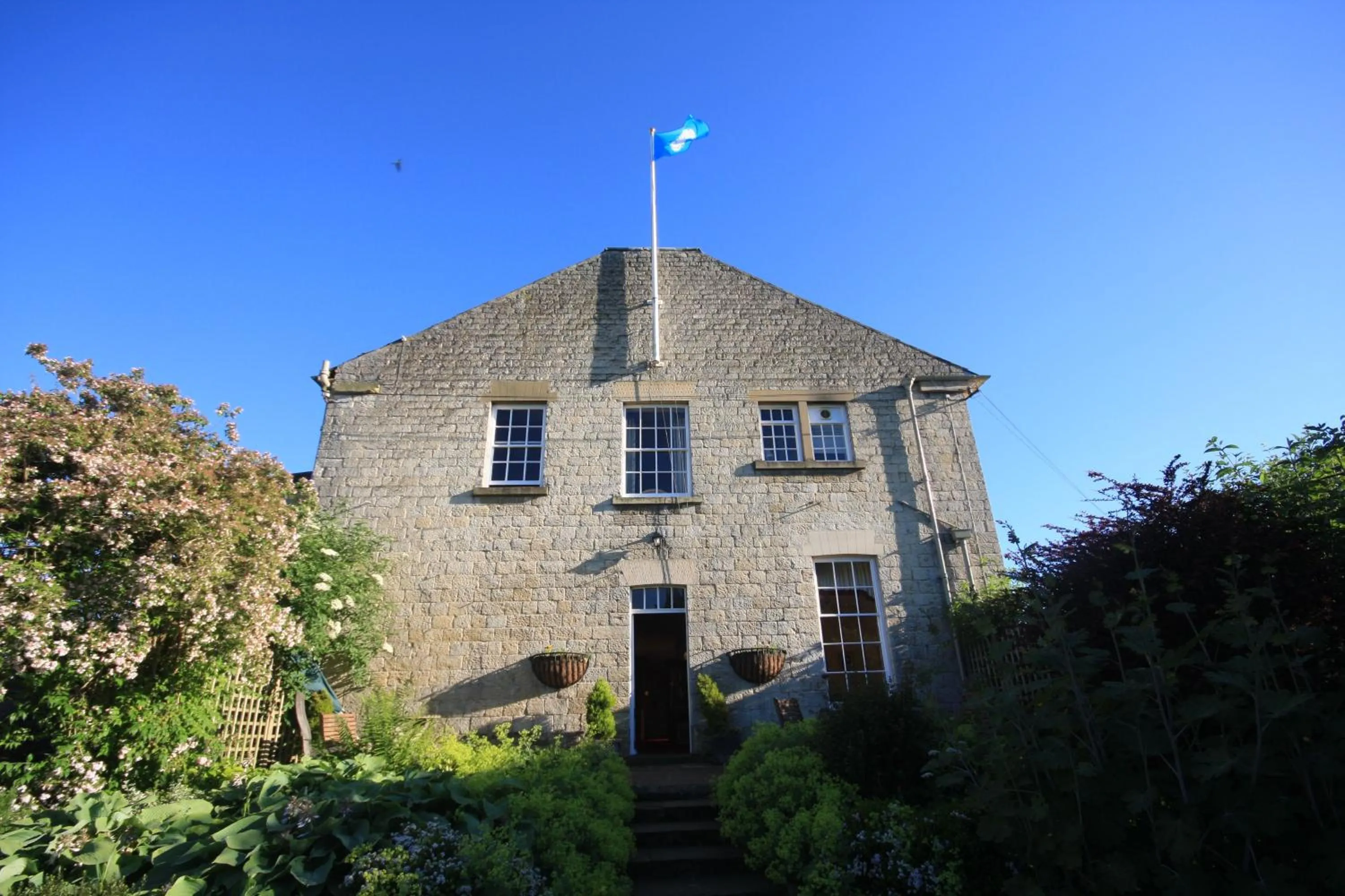 Facade/entrance in Worsley Arms Hotel